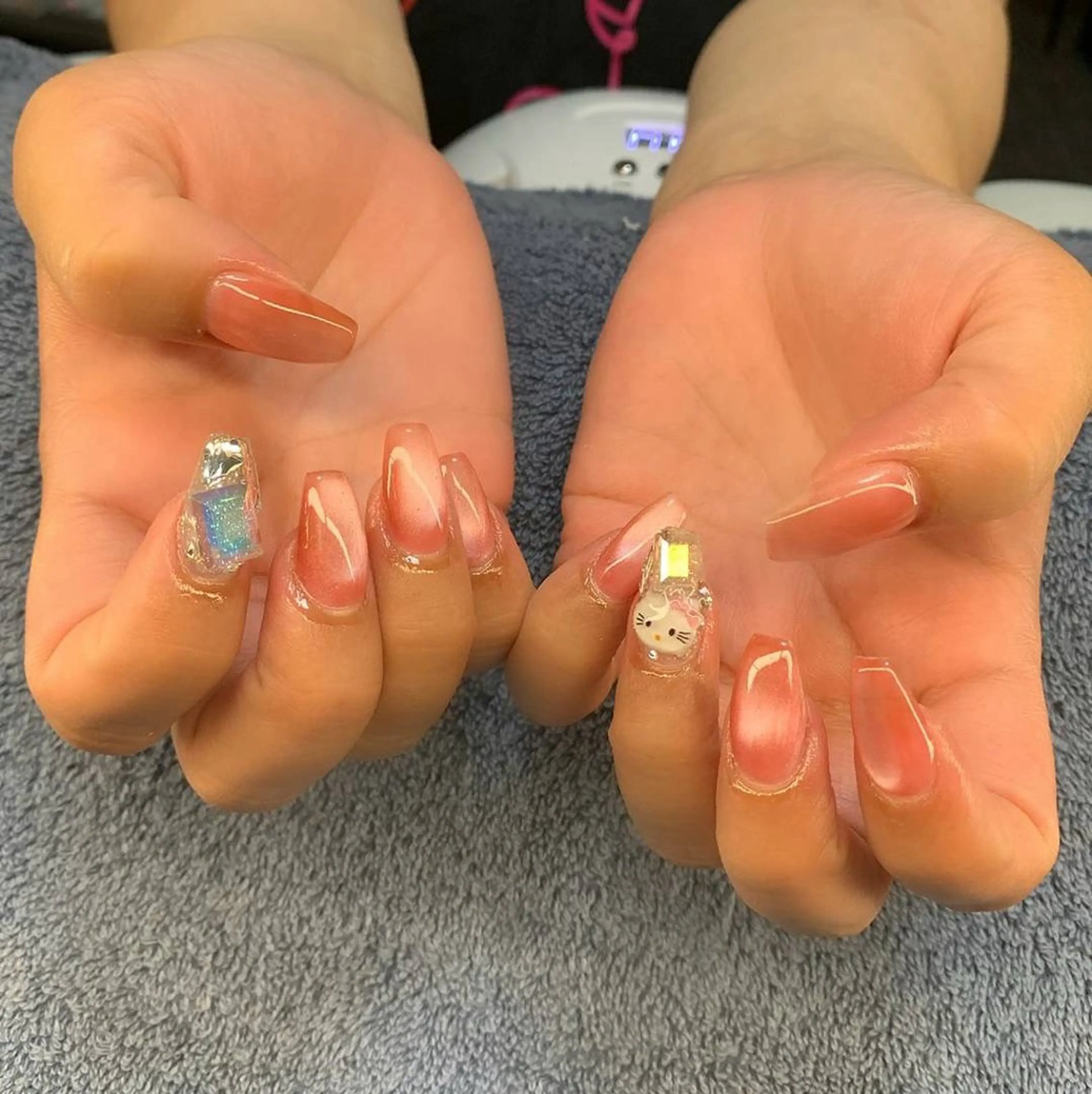 ネイル ストーンネイル ハンドネイル フットネイル MHR nailのネイルデザイン