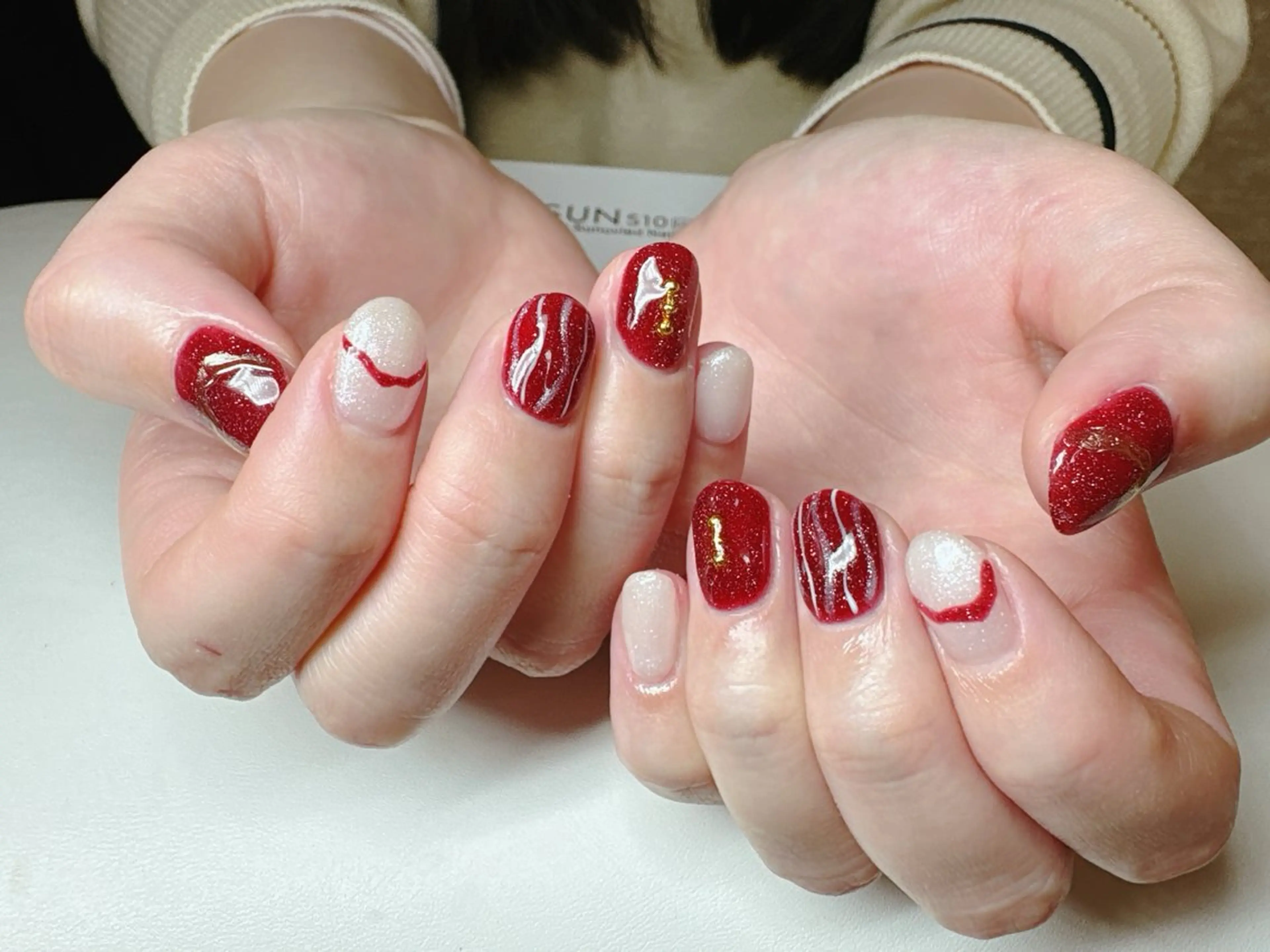 ネイル ECLAT エクラ所属・寺山 千鶴のネイルデザイン