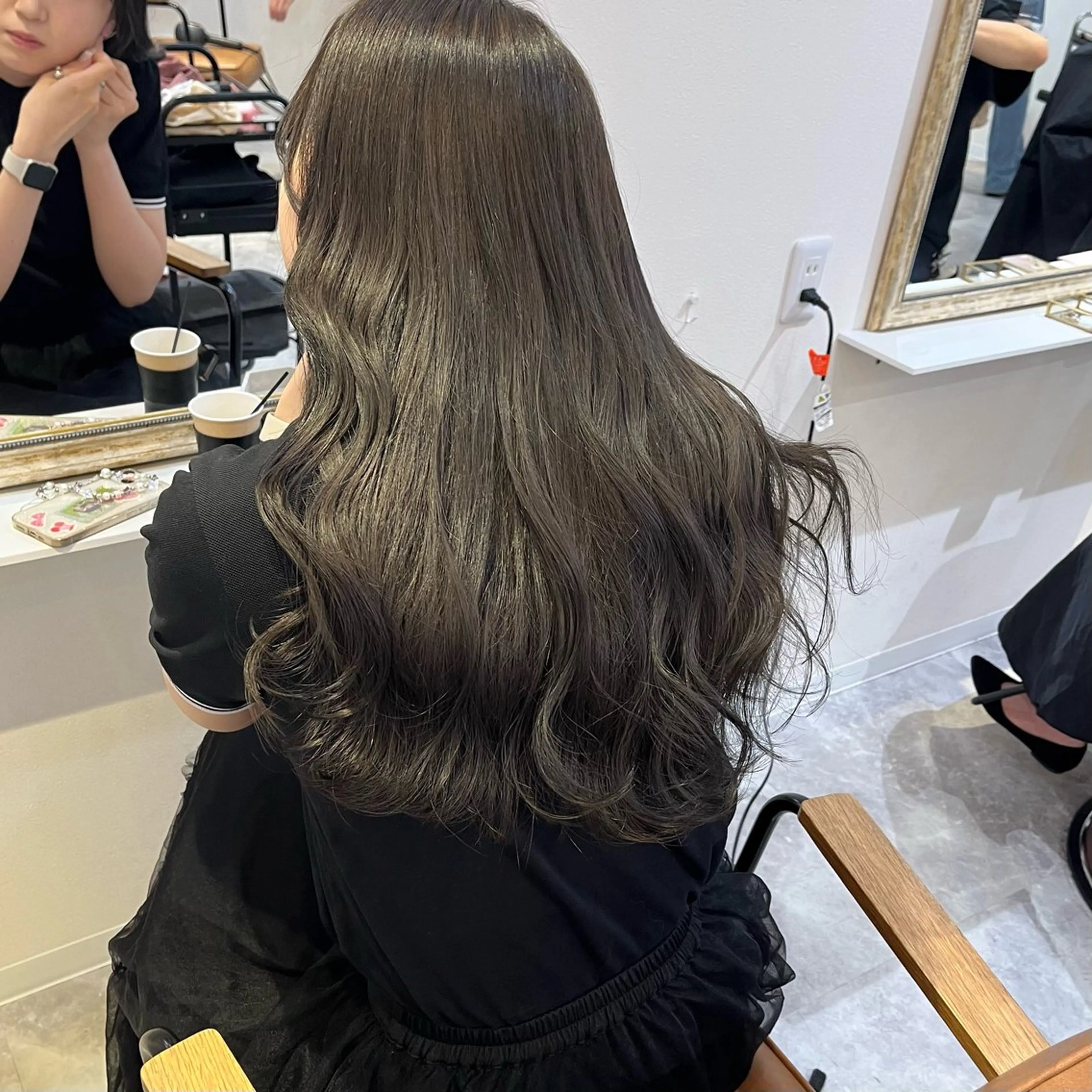 ロング カラー カット ヘアカラー トリートメント 梅田/髪質改善カラー ❄︎ mikiのヘアスタイル