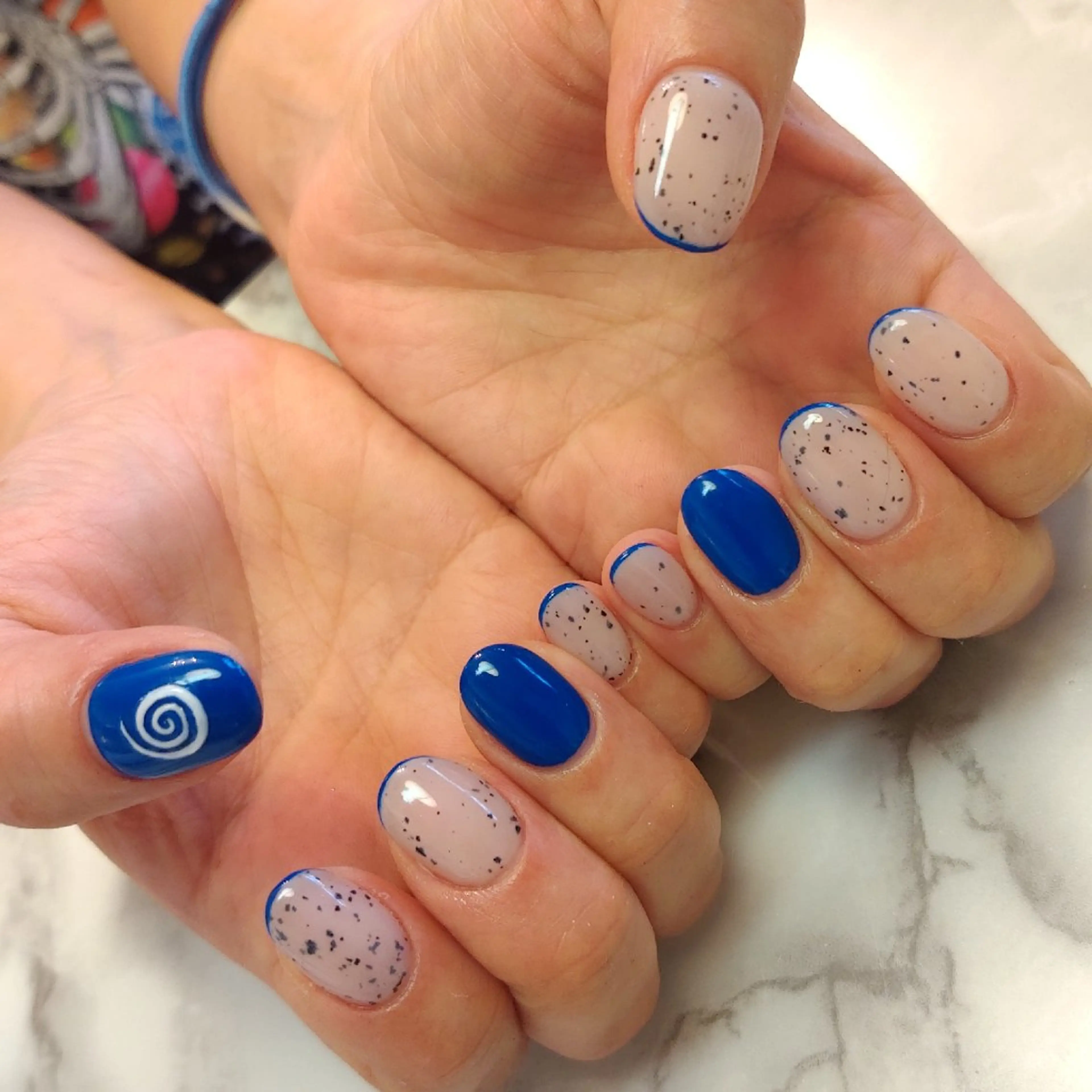 ネイル シンプルネイル ジェヌインネイル 河内のネイルデザイン