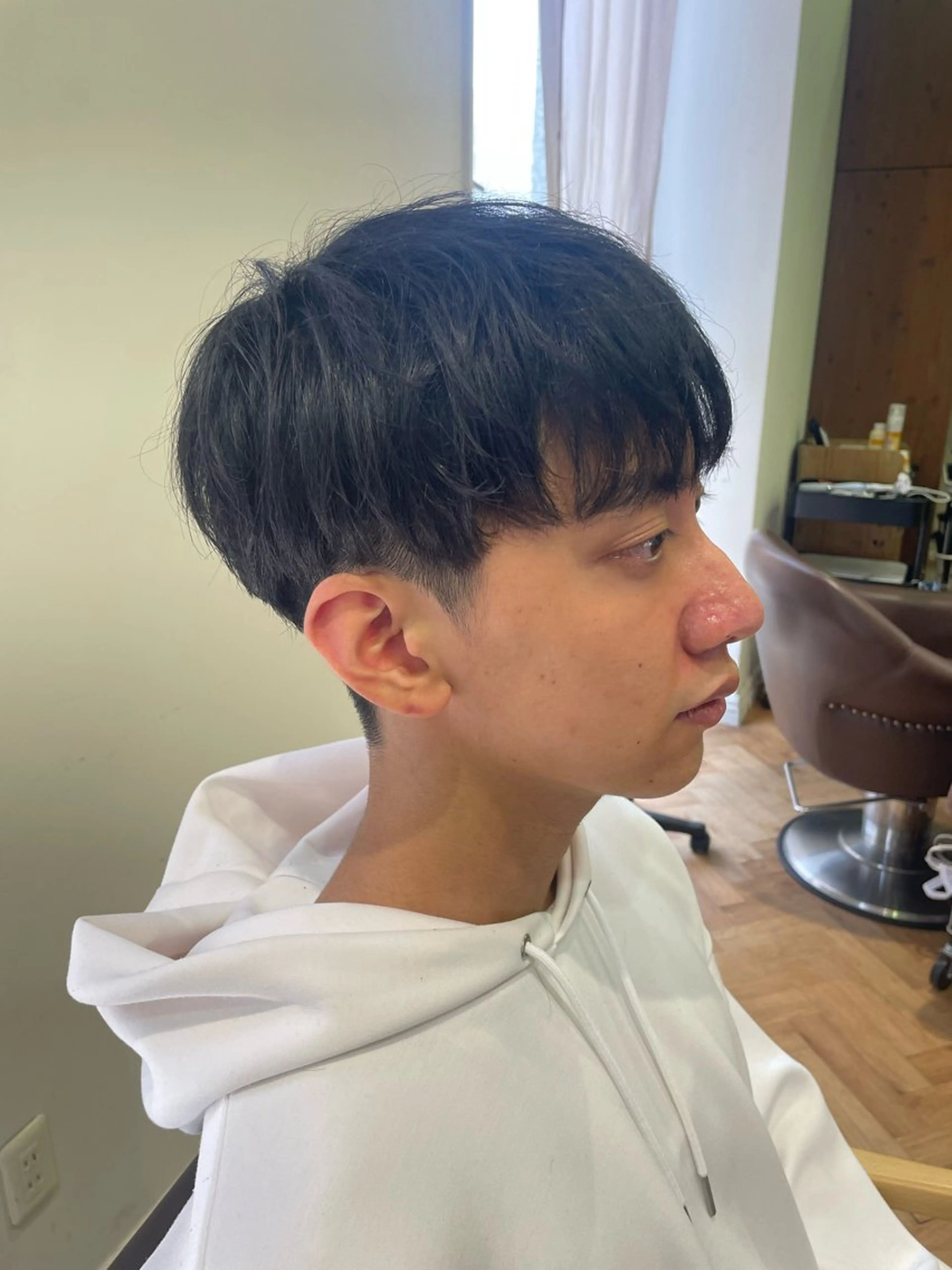 ショート メンズ マッシュ 刈り上げ 溝口 槙里也のヘアスタイル
