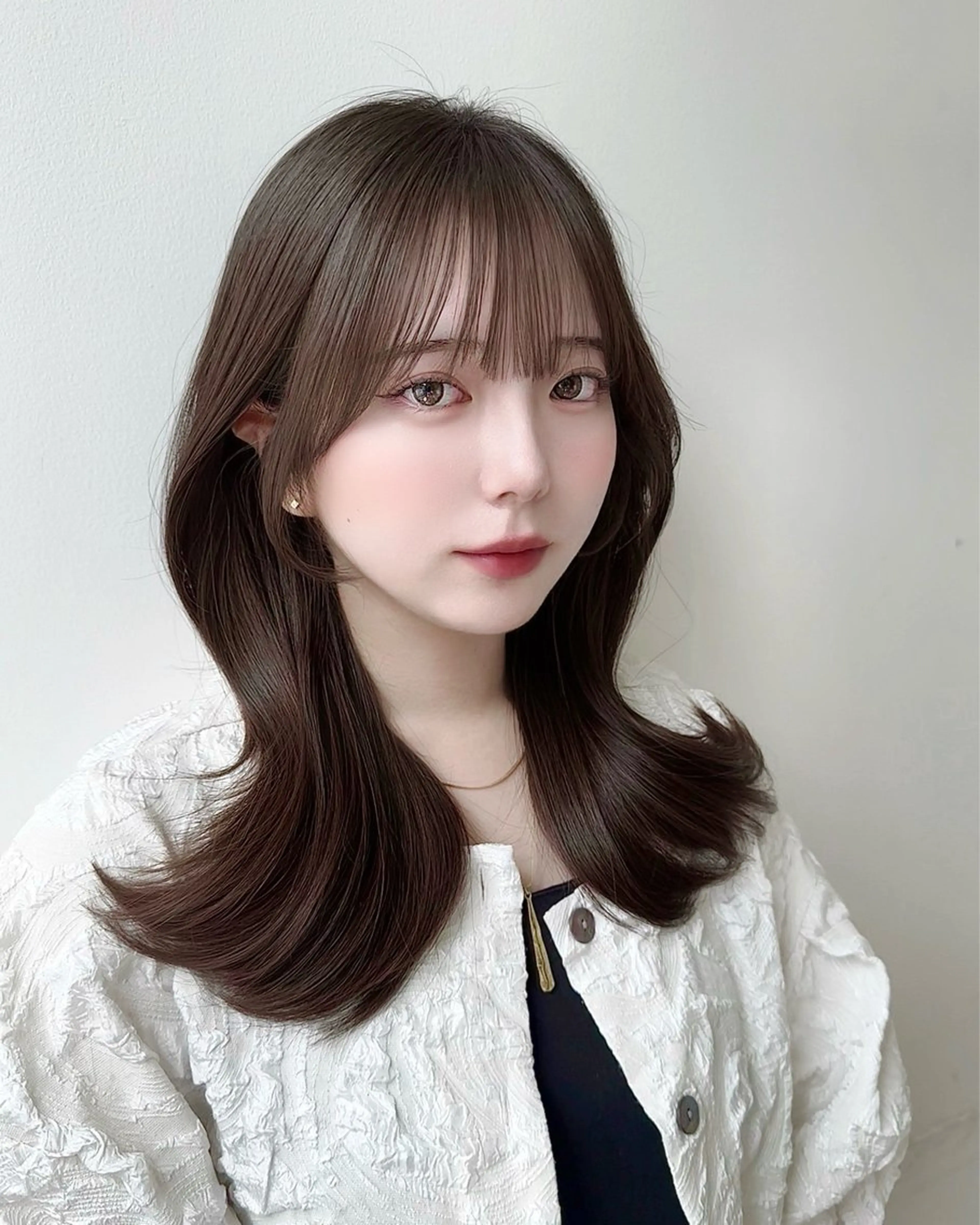 セミロング 韓国ヘア　紗希 🦋のヘアスタイル