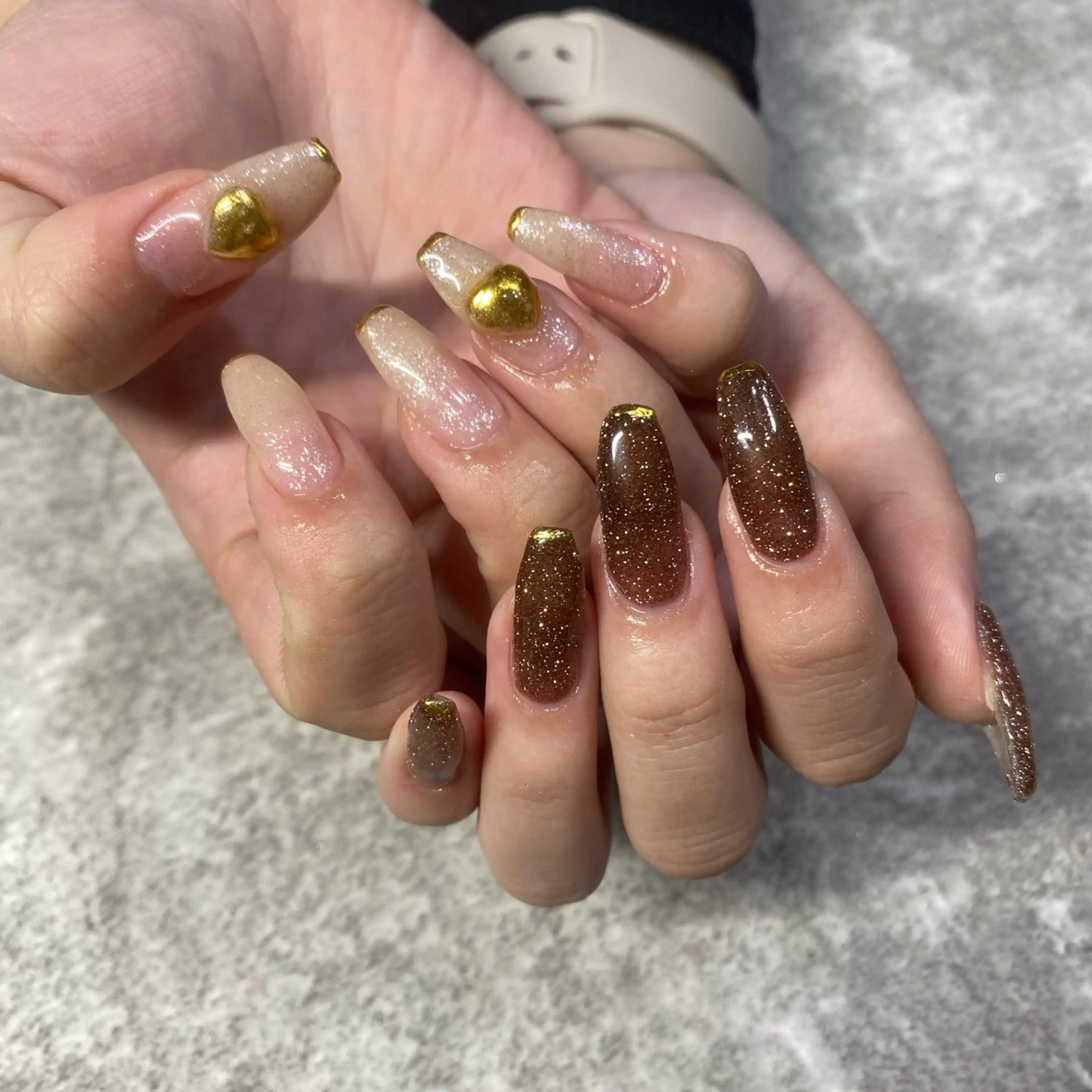 ネイル ブラウン フラッシュネイル ハンドネイル ★Rinail... .のネイルデザイン