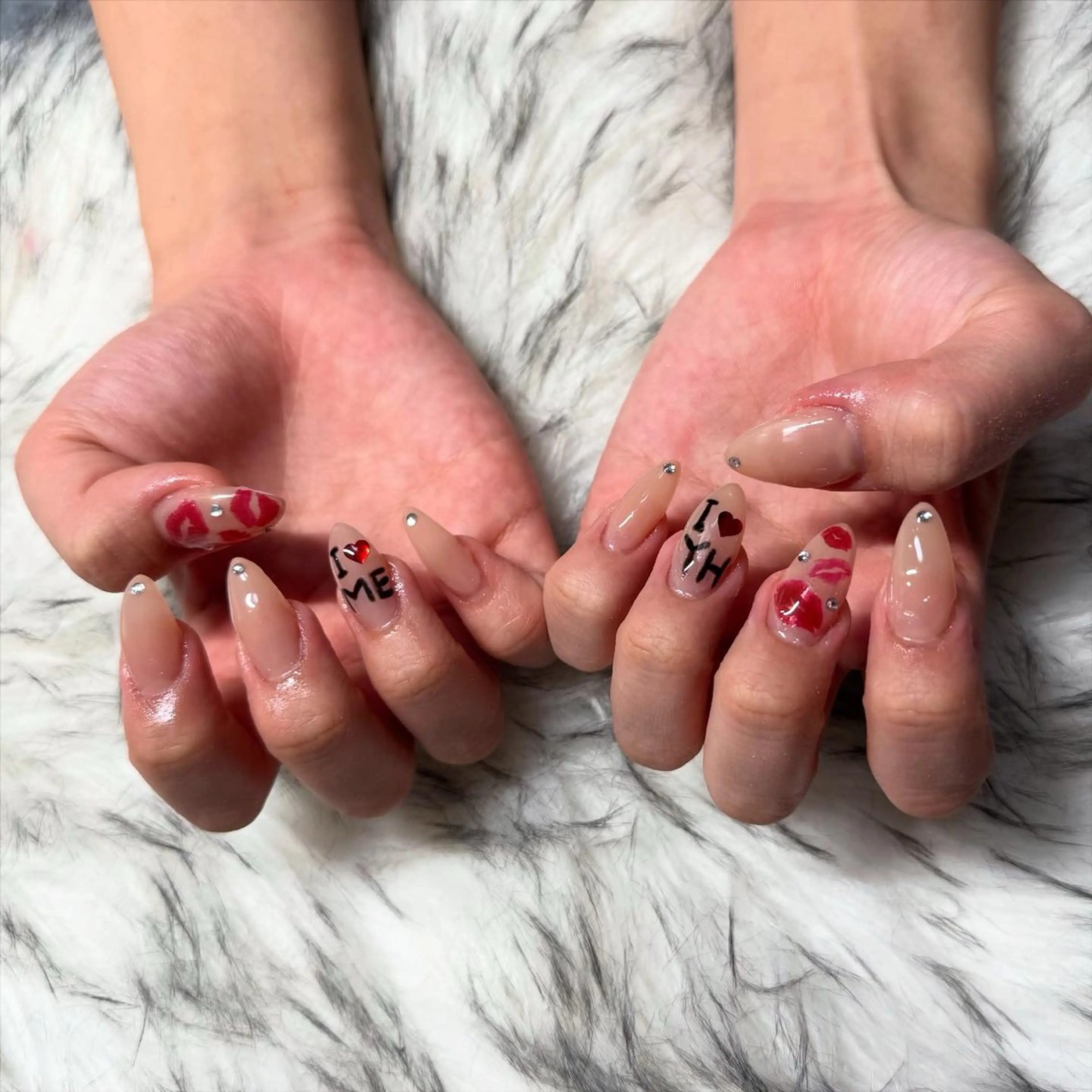 ロング ハンドネイル mao .のネイルデザイン