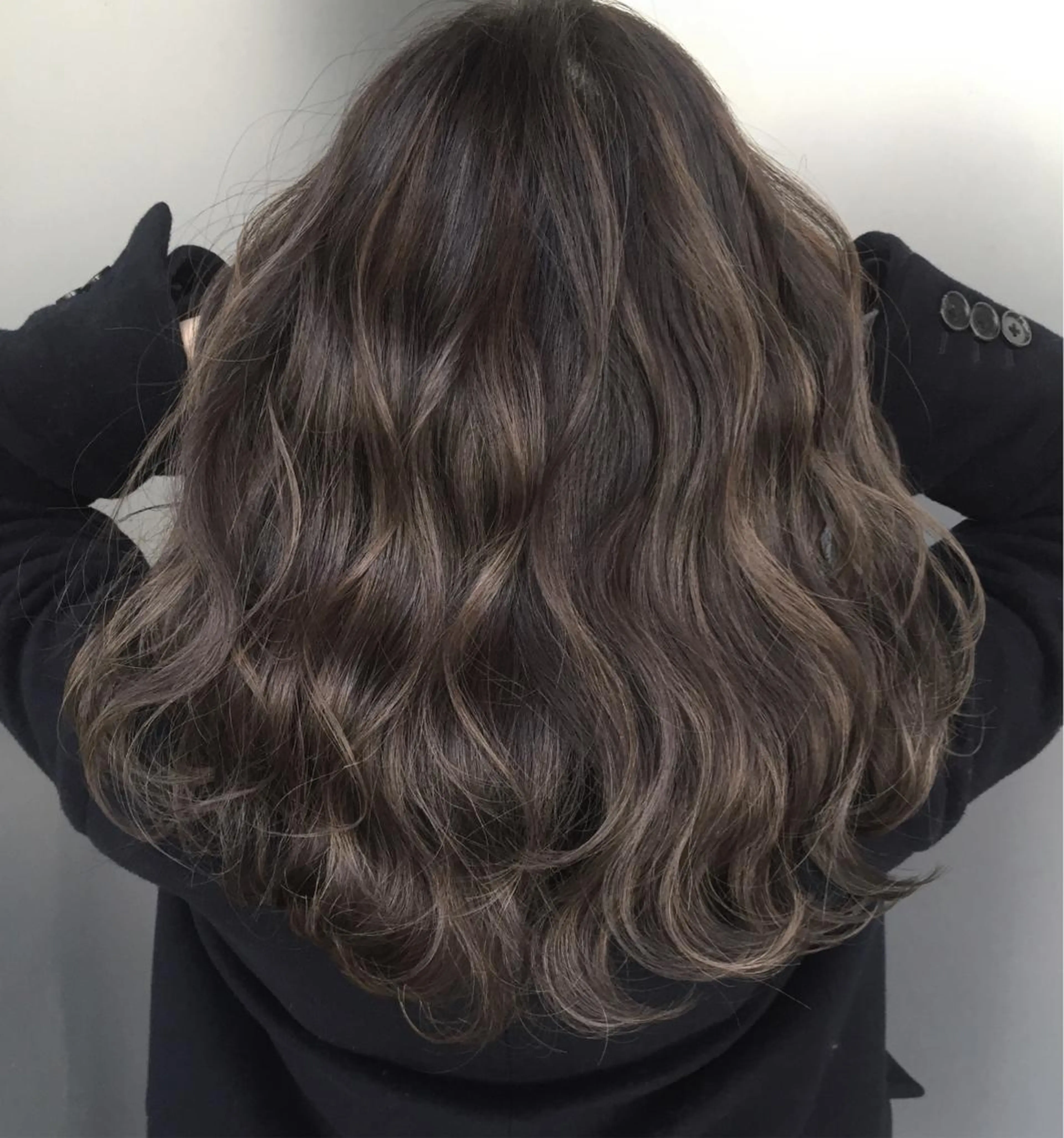 セミロング カラー パーマ ヘアアレンジ 【公式】amble luxe池袋東口🩷のヘアスタイル