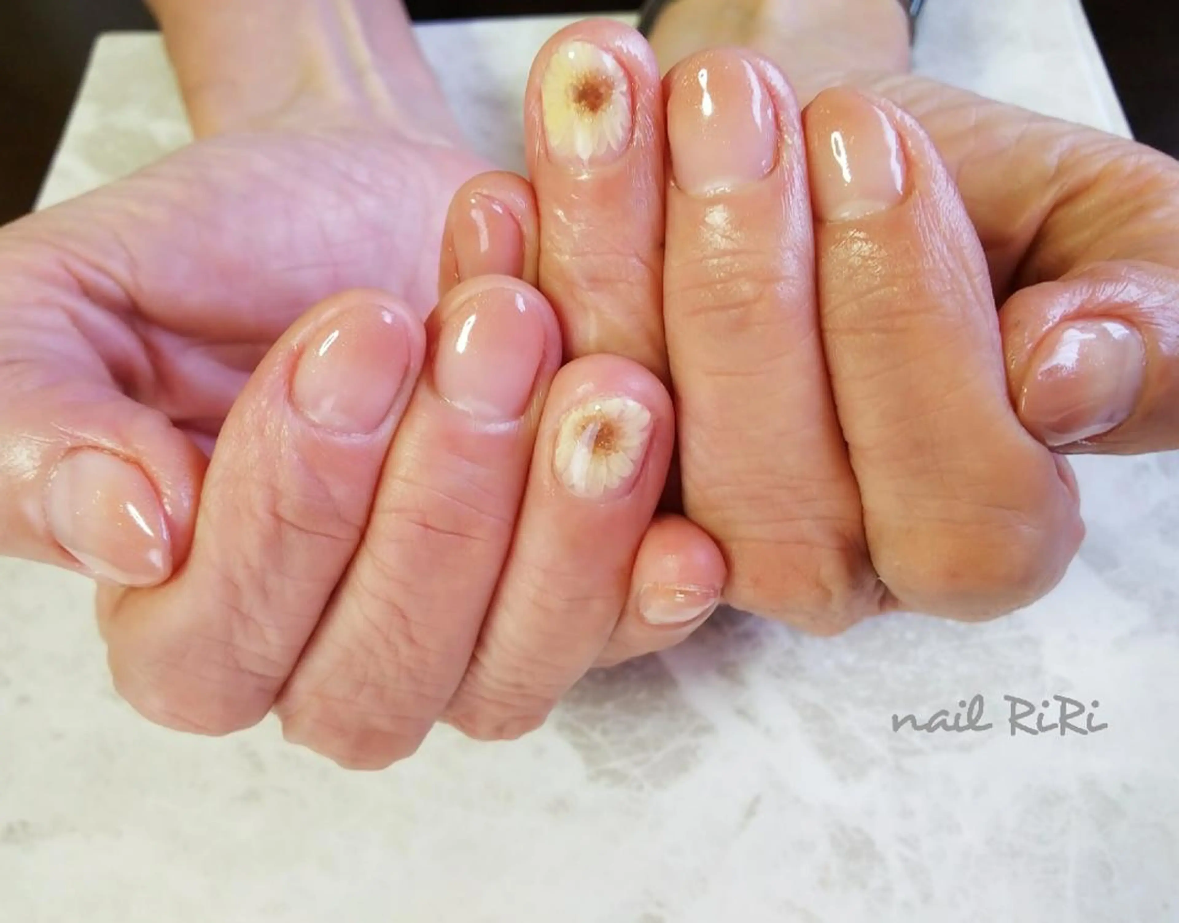 ネイル nail RiRi アトレナチュラのエステ・リラクイメージ