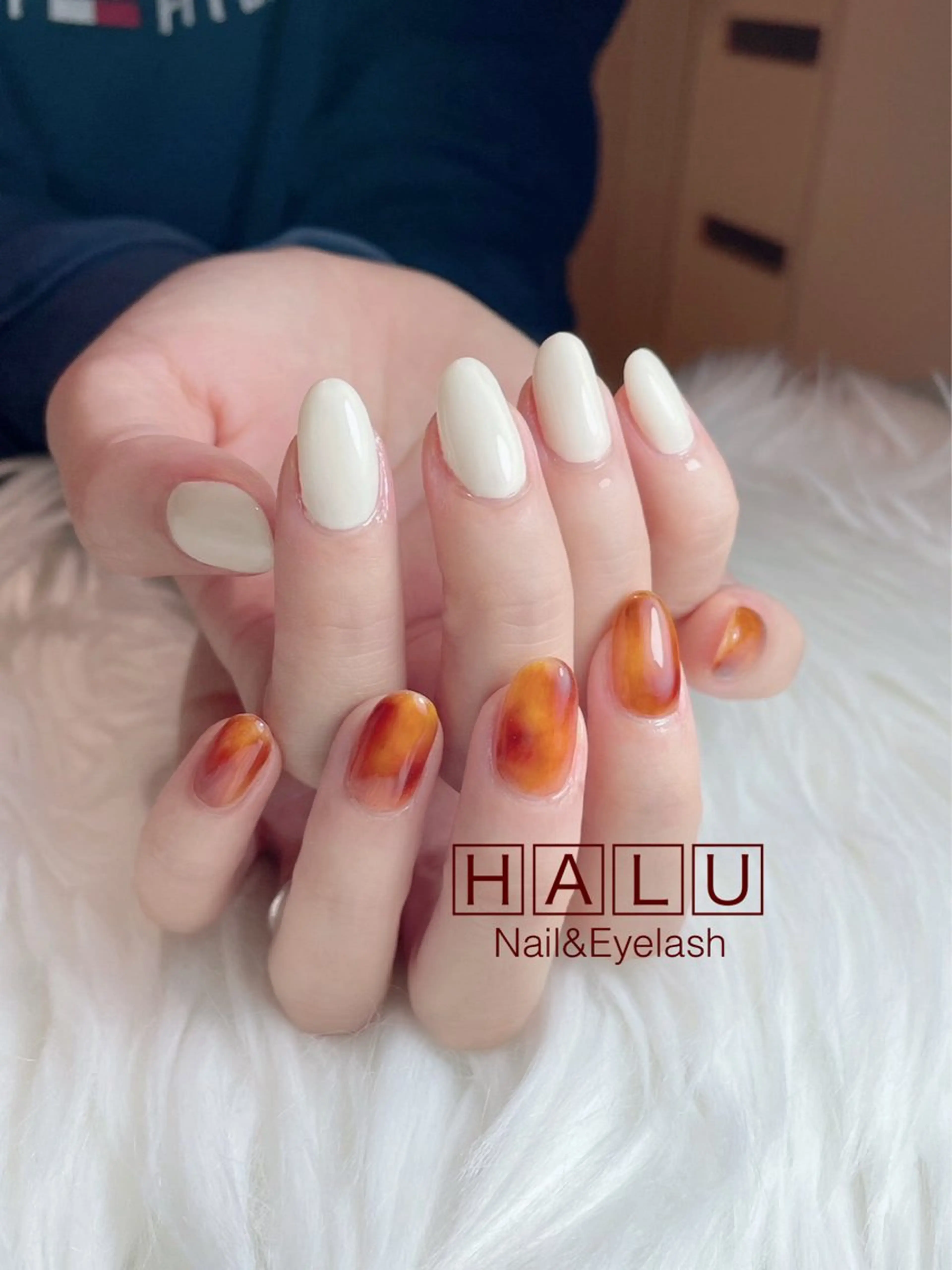 ネイル べっ甲ネイル ホワイト HALU ハルのネイルデザイン