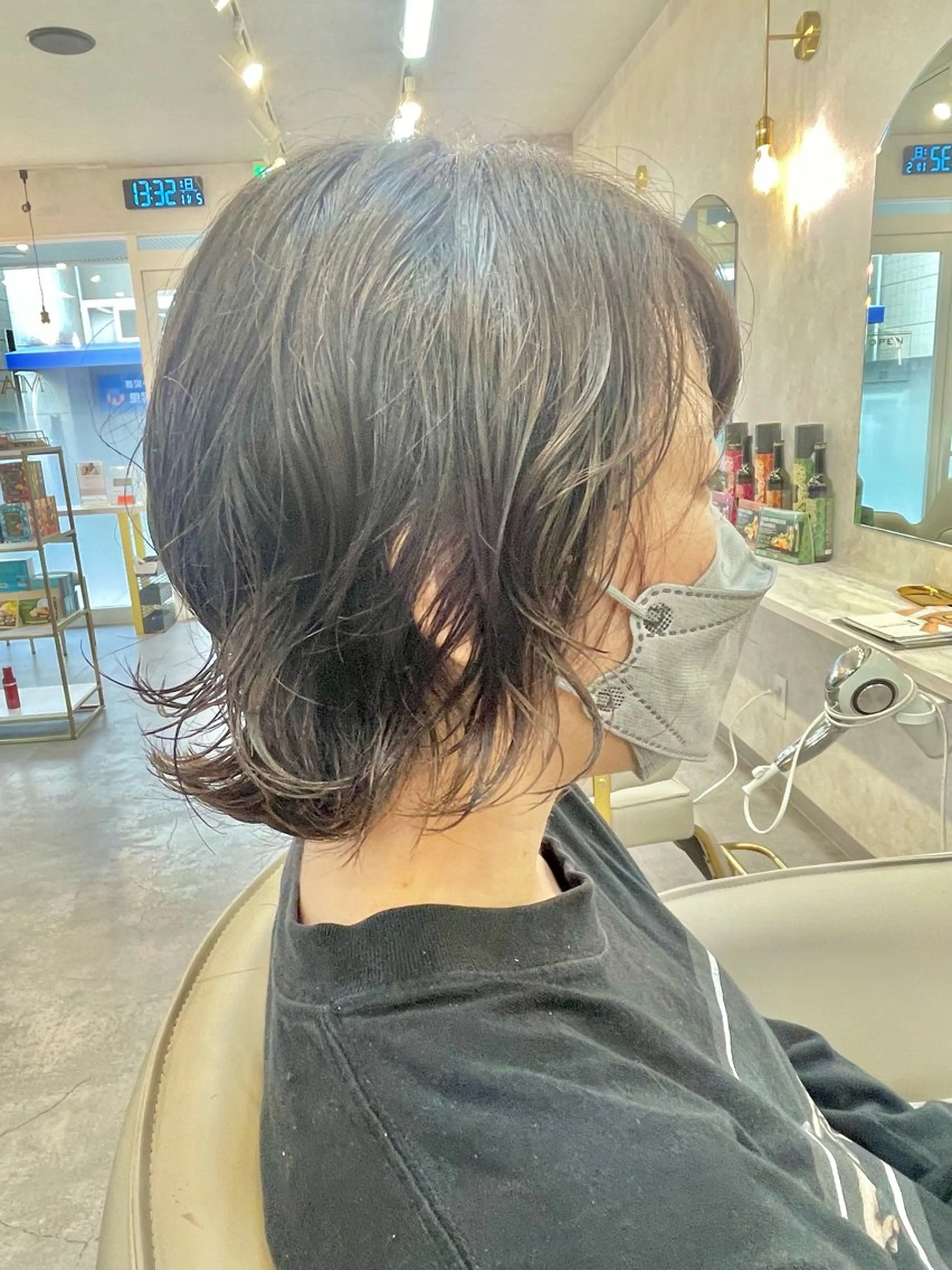 パーマ こばやし かざねの眉毛・アイブロウイメージ