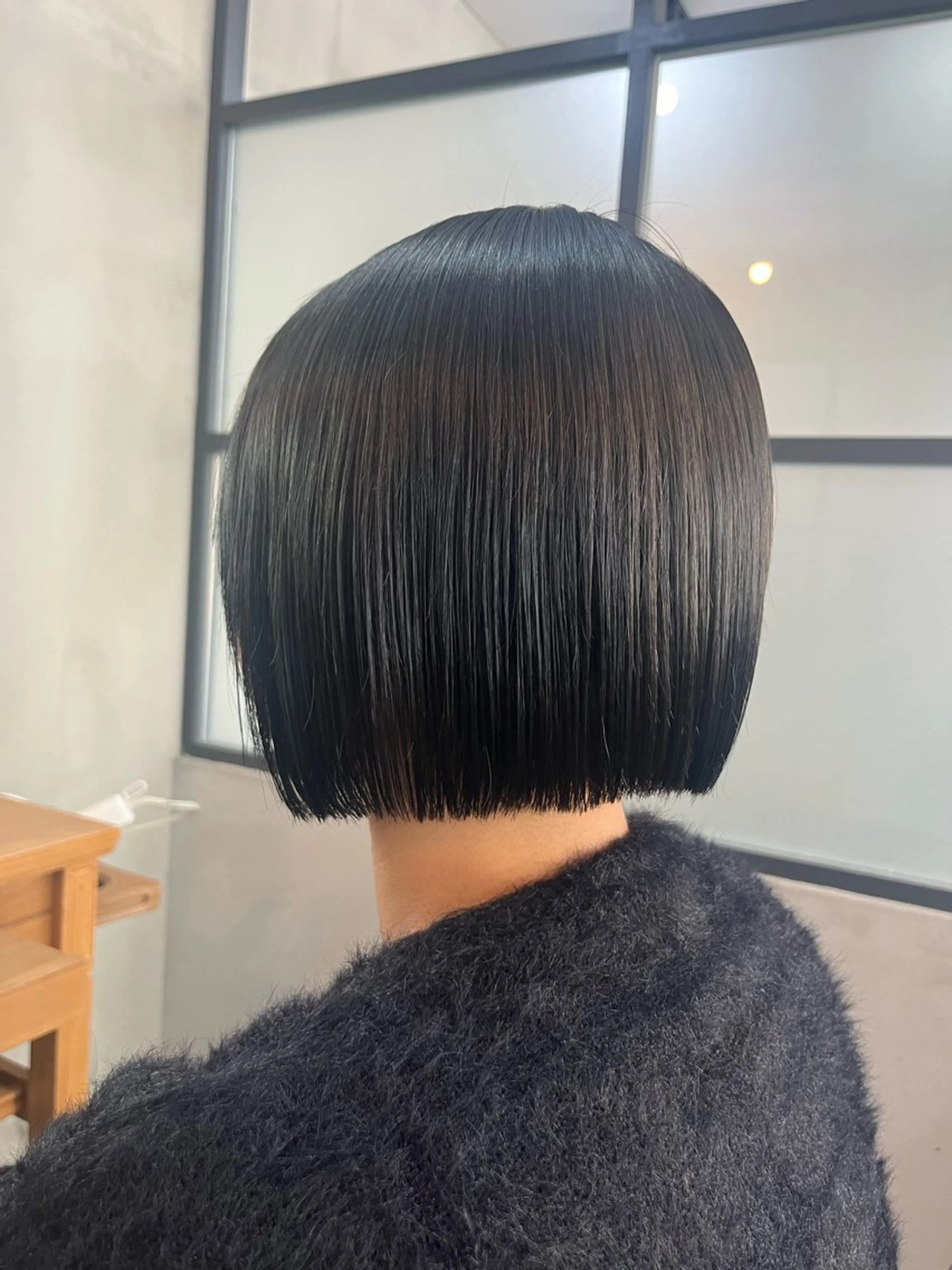 ショート 栗本 陽香/顔周りレ イヤー/透明感カラーのヘアスタイル