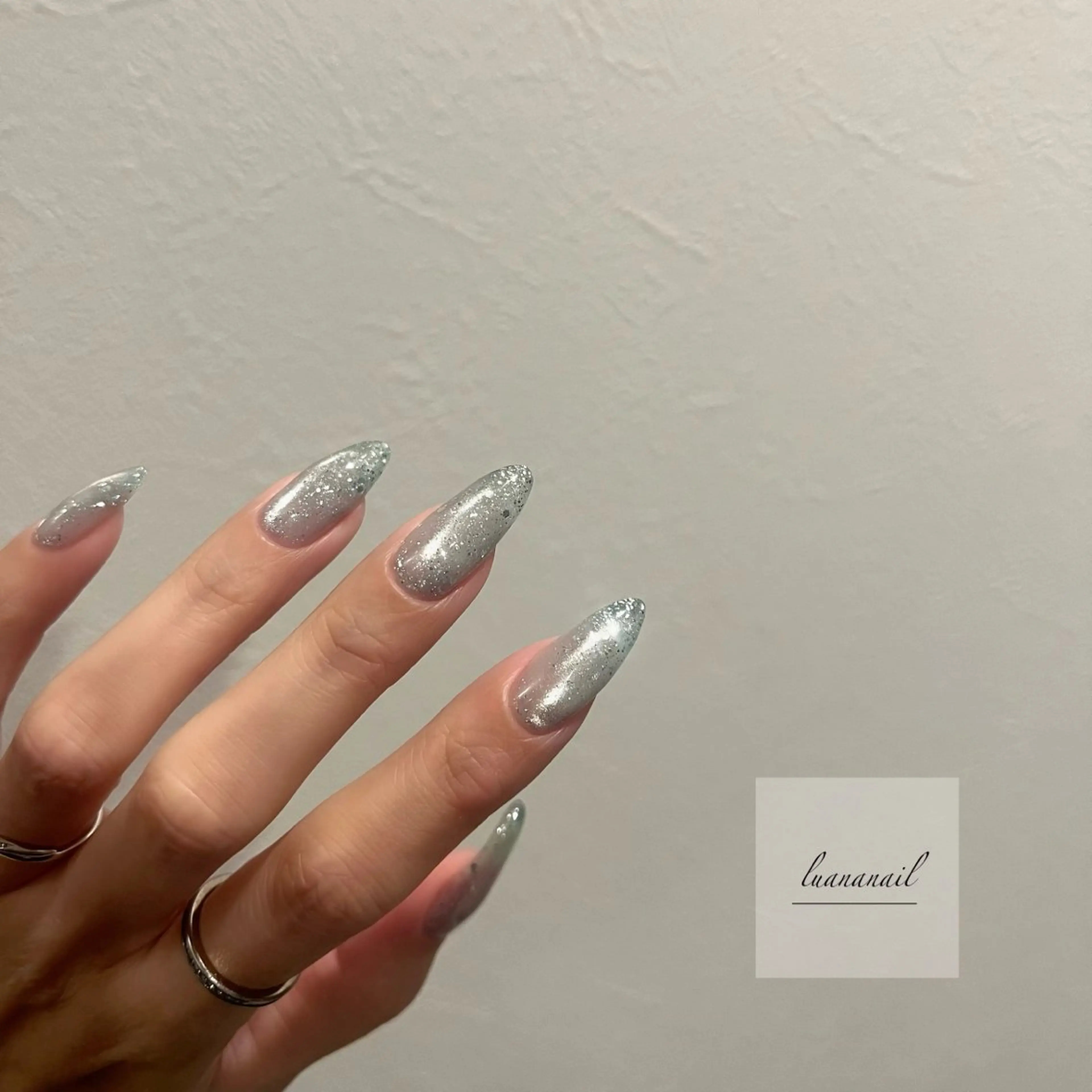 ネイル マグネットネイル ハンドネイル luana nailのネイルデザイン