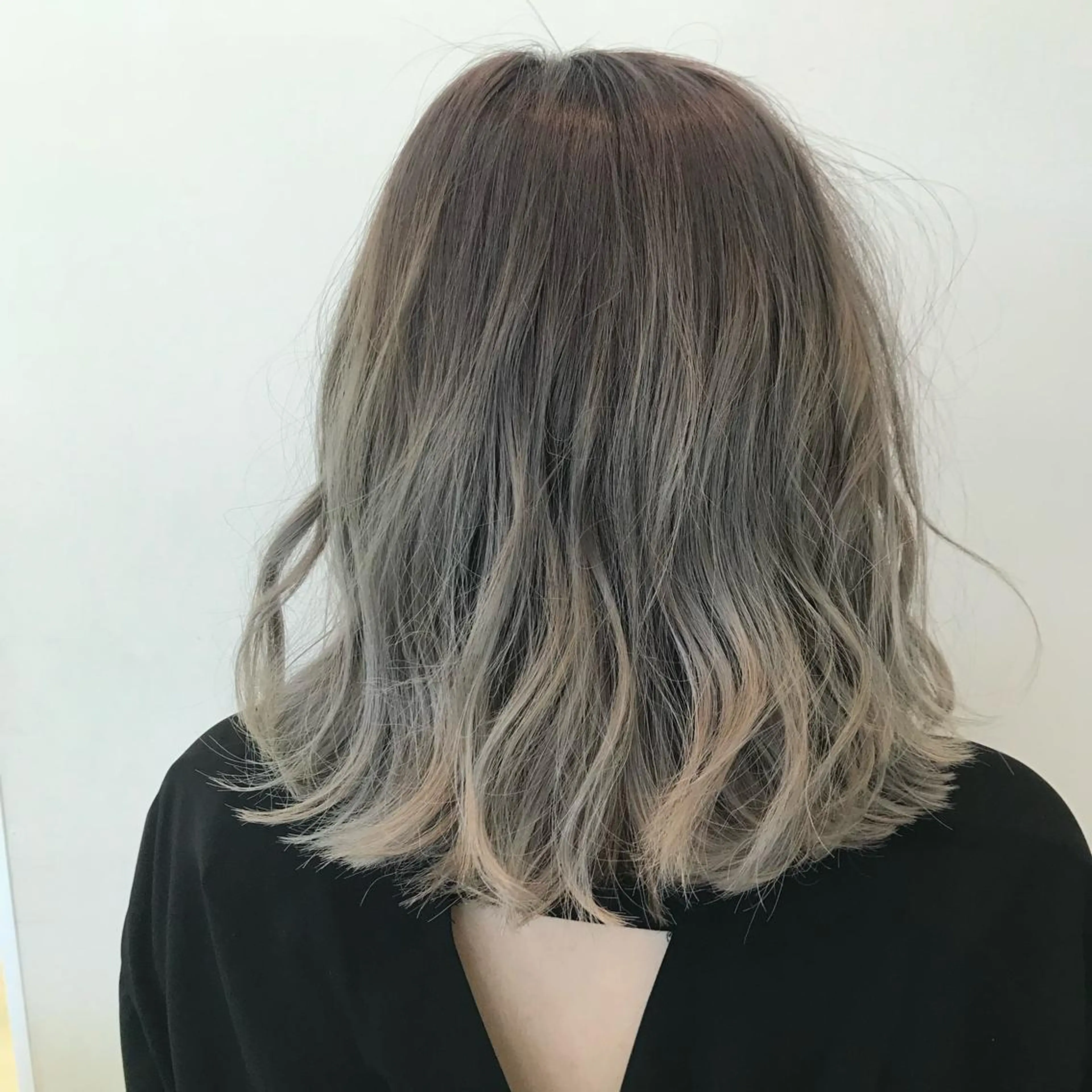 ショート レイヤーカット 🇰🇷SAYAのヘアスタイル
