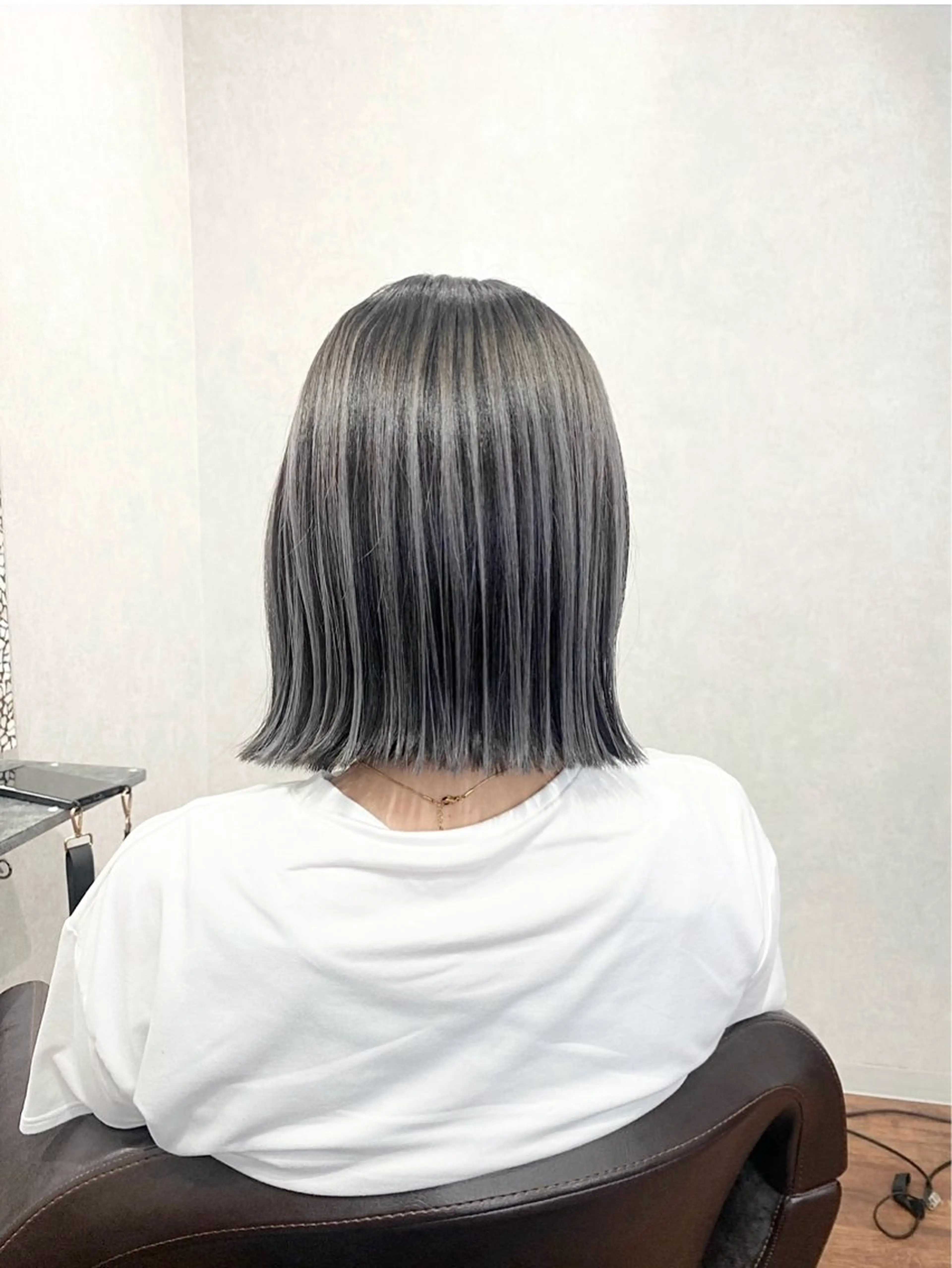 ミディアム カラー カット ヘアカラー ＳＨＩ ＺＵのヘアスタイル