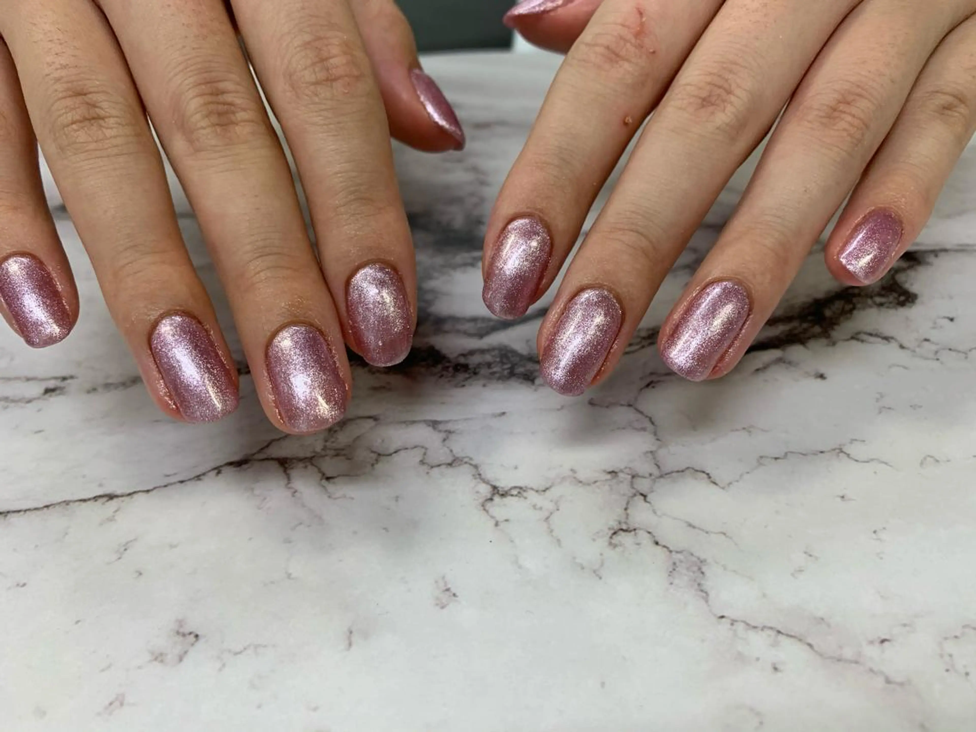 ネイル ジェルネイル キラキラネイル マグネットネイル ワンカラーネイル Laure‘a所属・Laure‘a MARIのネイルデザイン