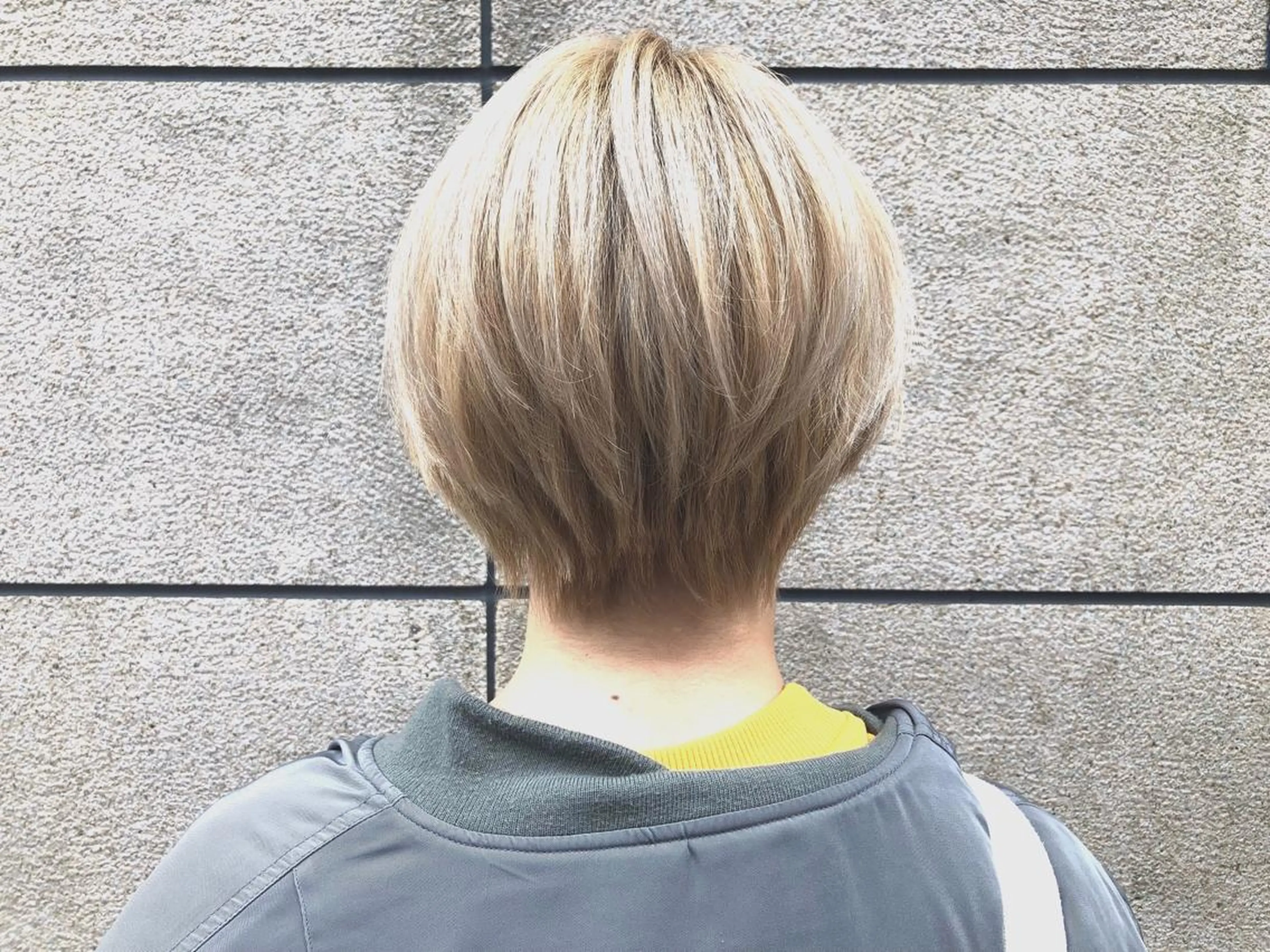 ショート カラー 本田 大和のヘアスタイル