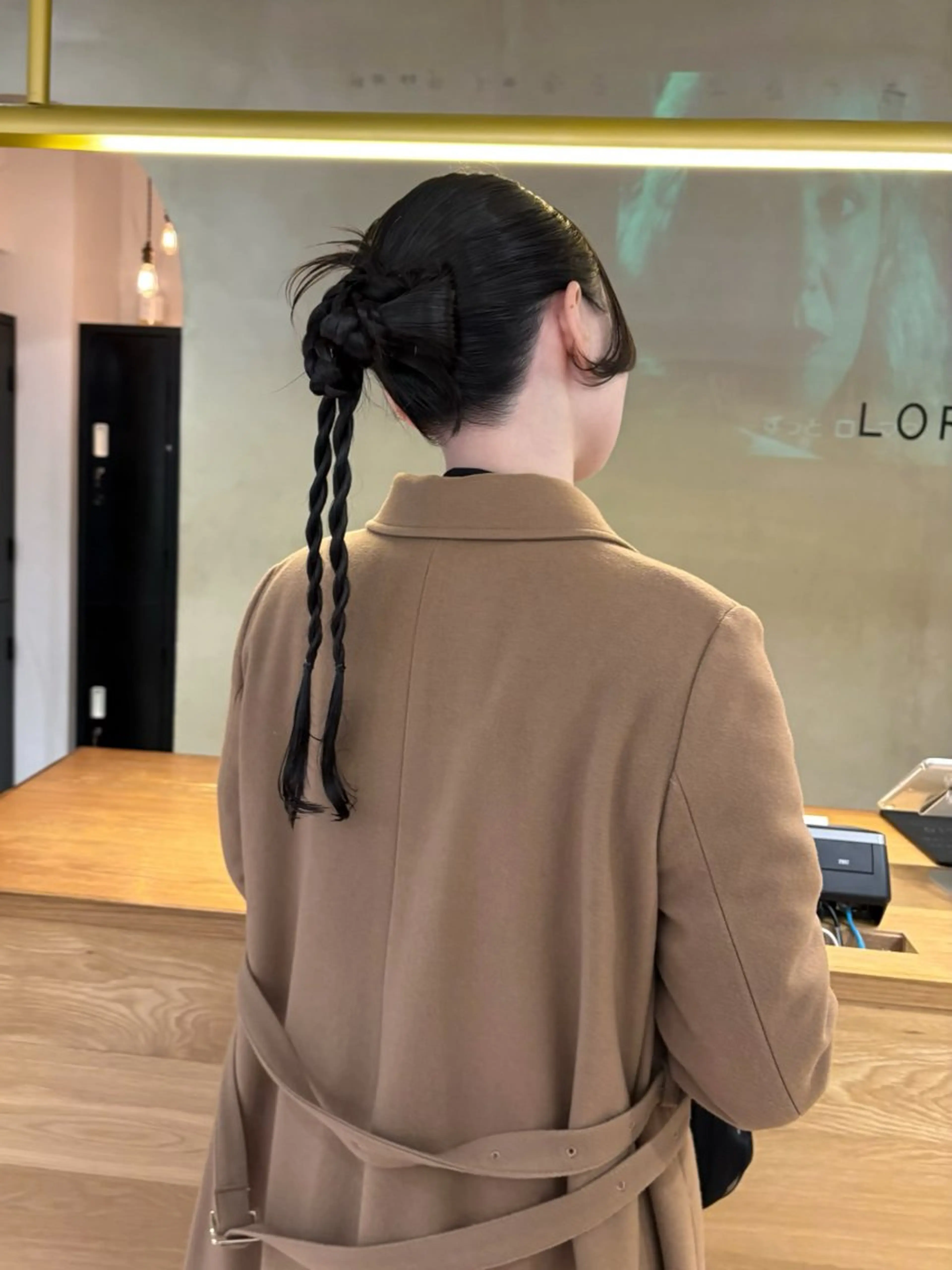 ヘアアレンジ ヘアカラー レイヤーカット🐩 透明感カラー モカのヘアスタイル