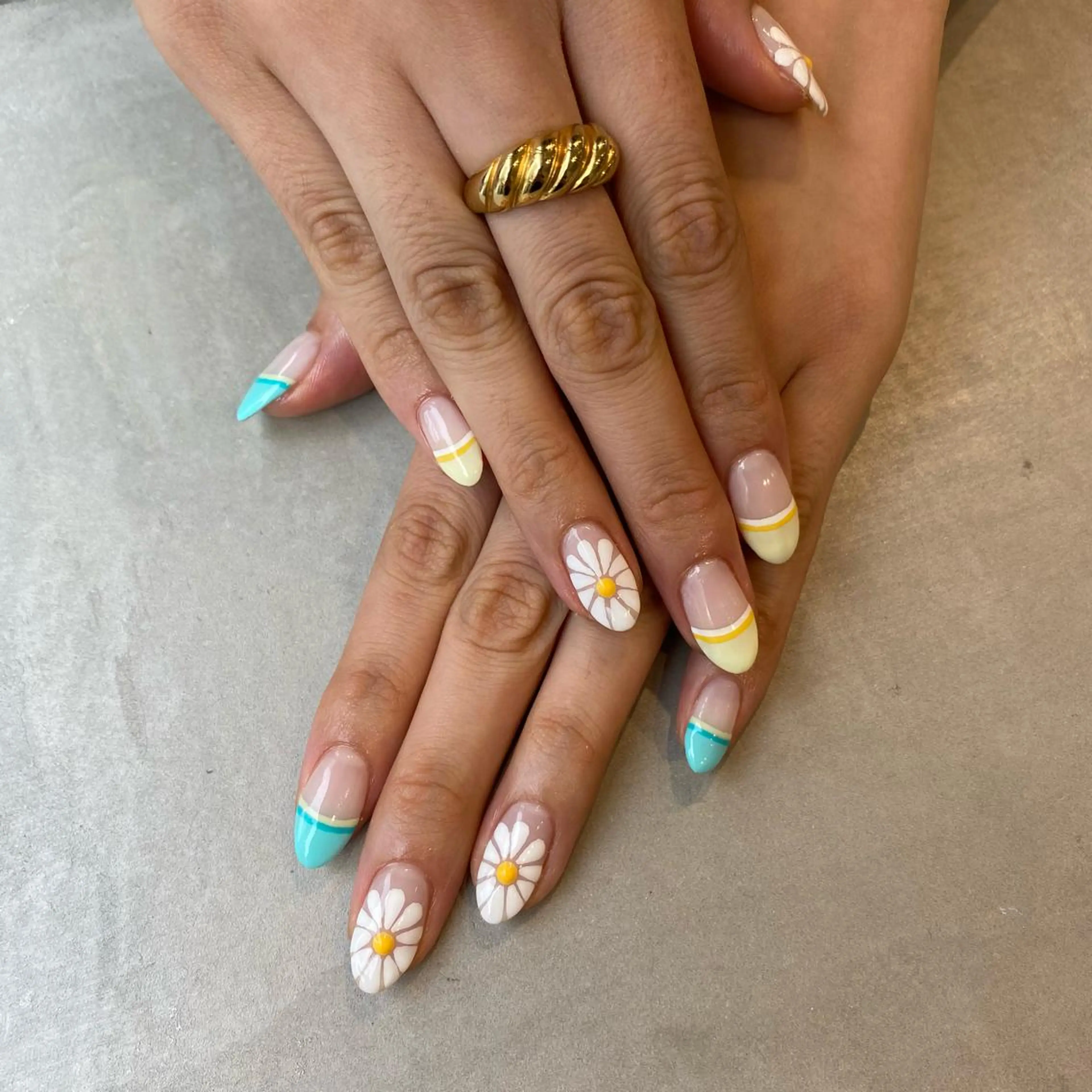 ネイル ハンドネイル 鎌田 玲奈のネイルデザイン