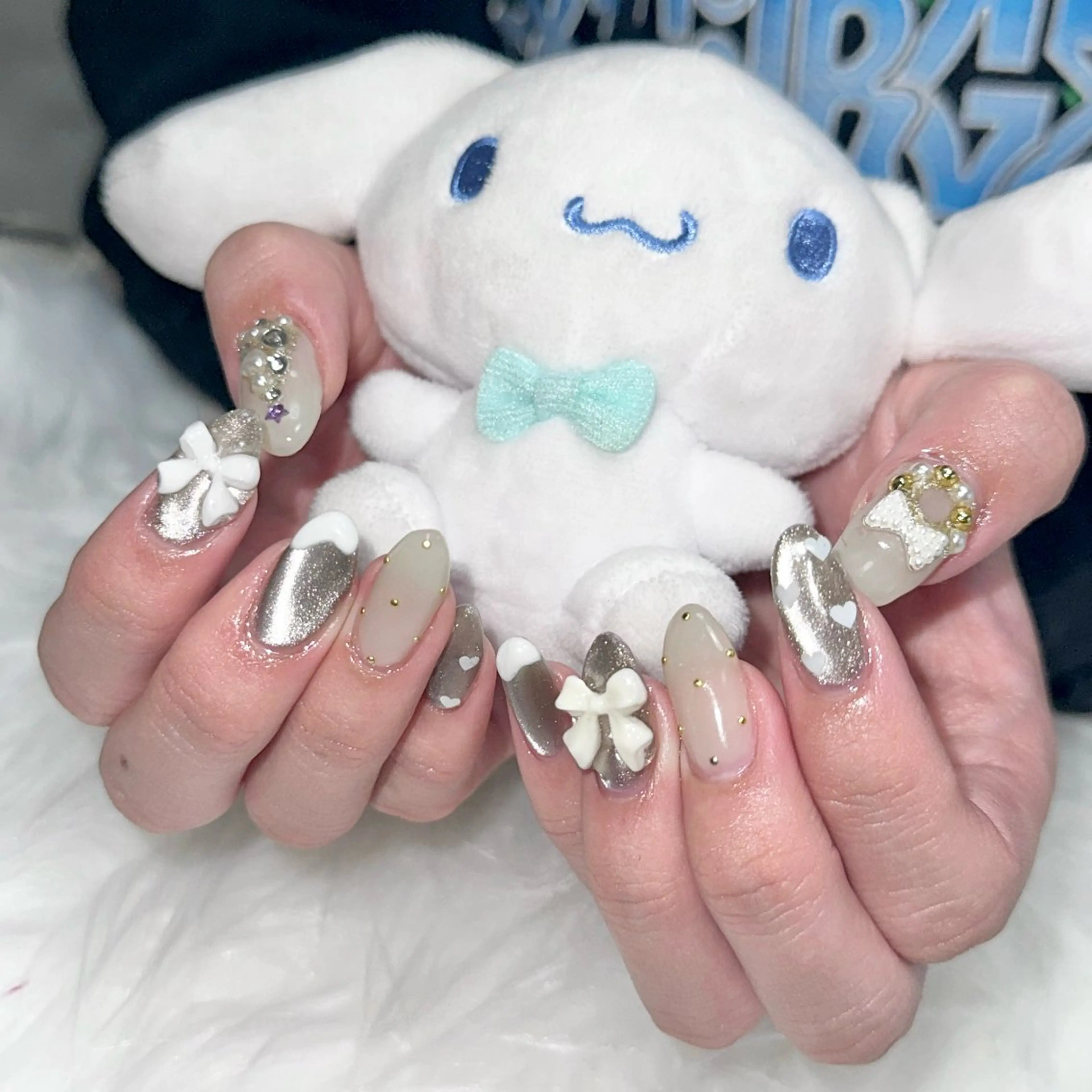 ネイル 冬ネイル LAUR Natsukiのネイルデザイン