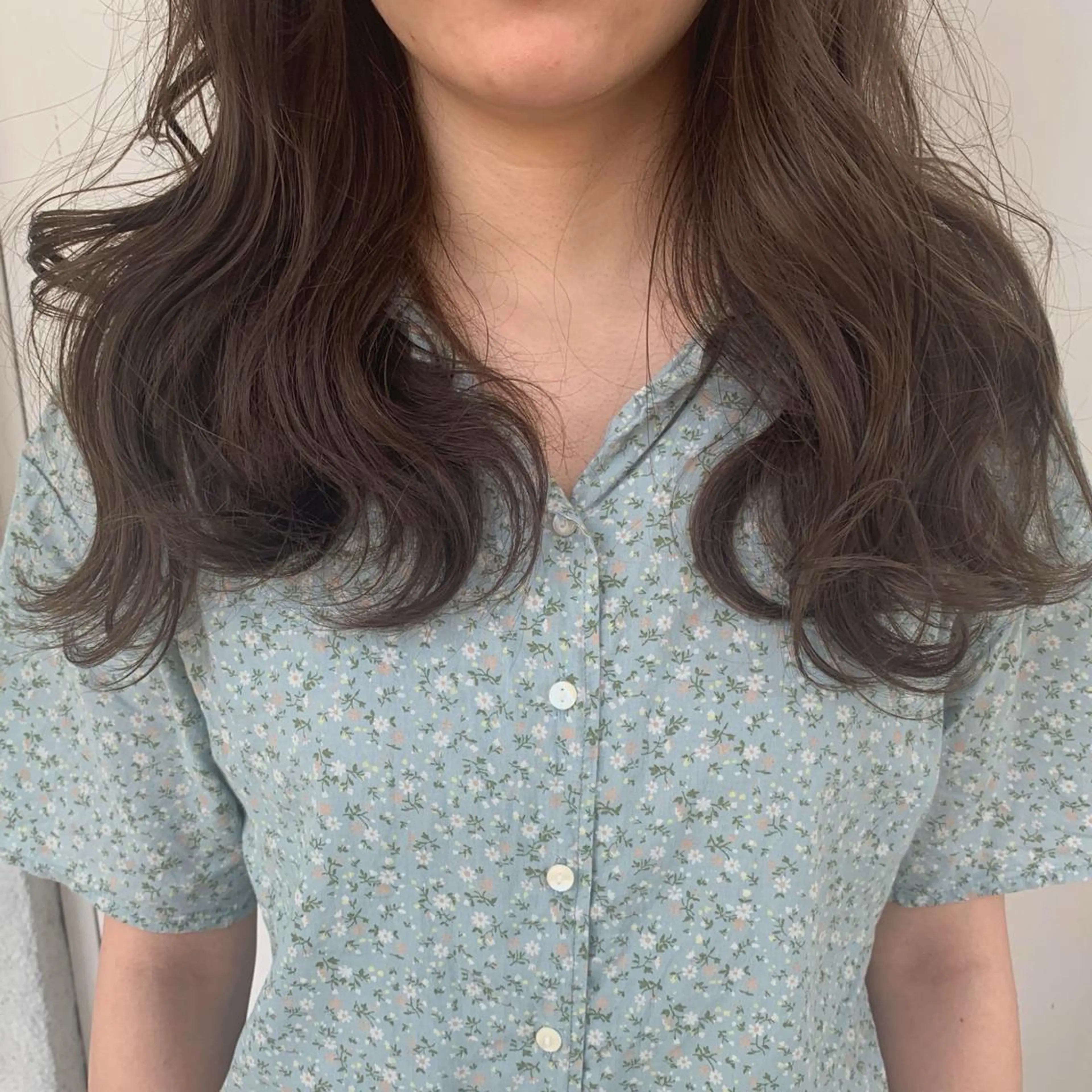 ロング カラー ベージュカラー ブリーチ ブリーチなしカラー オリーブベージュ ヘアカラー トリートメント m ā l o.🌷 サカモトマイコのヘアスタイル