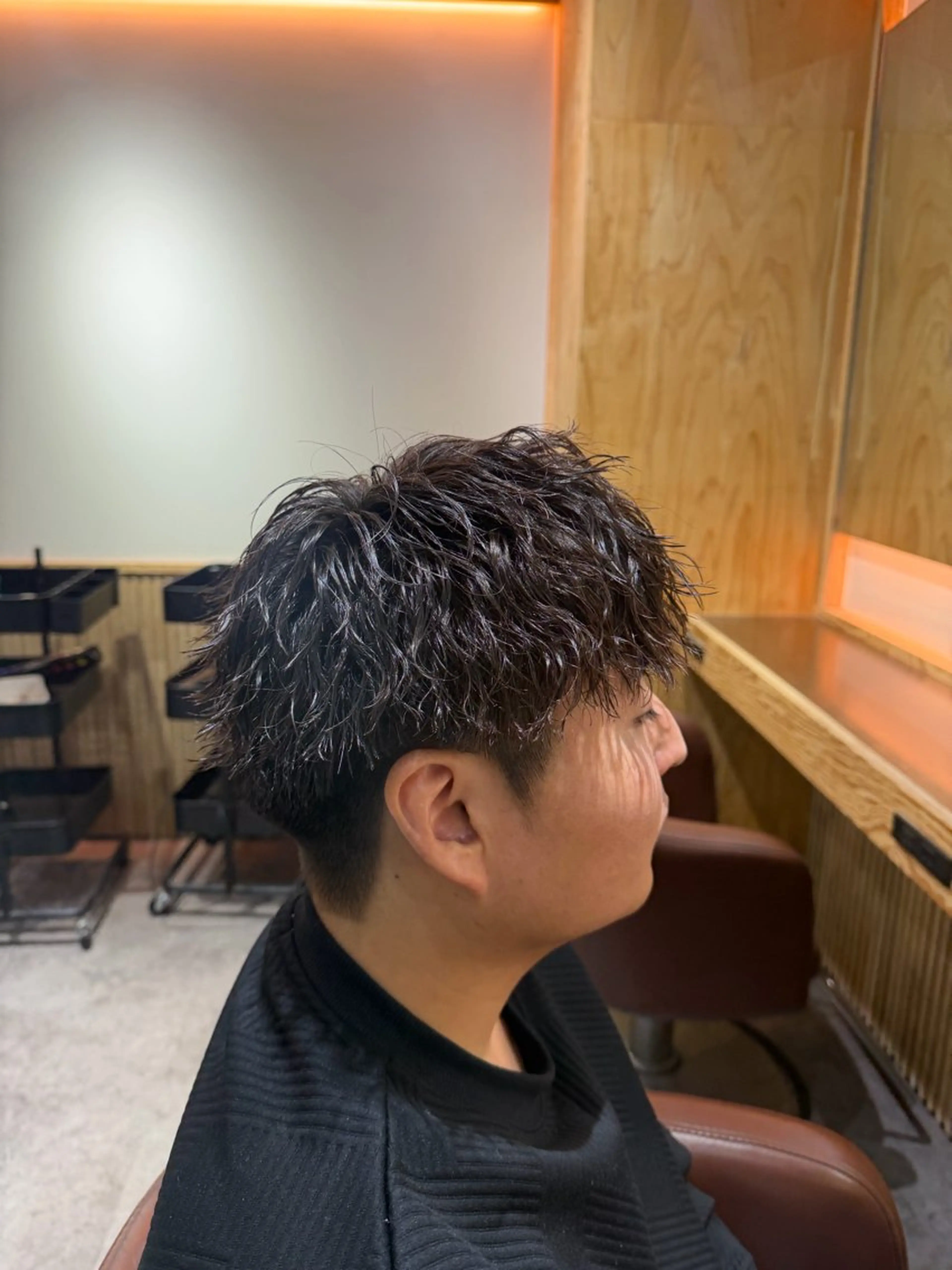 カラー パーマ メンズ カット パーマ トリートメント パーマ特別価格🔥 宇宙のヘアスタイル
