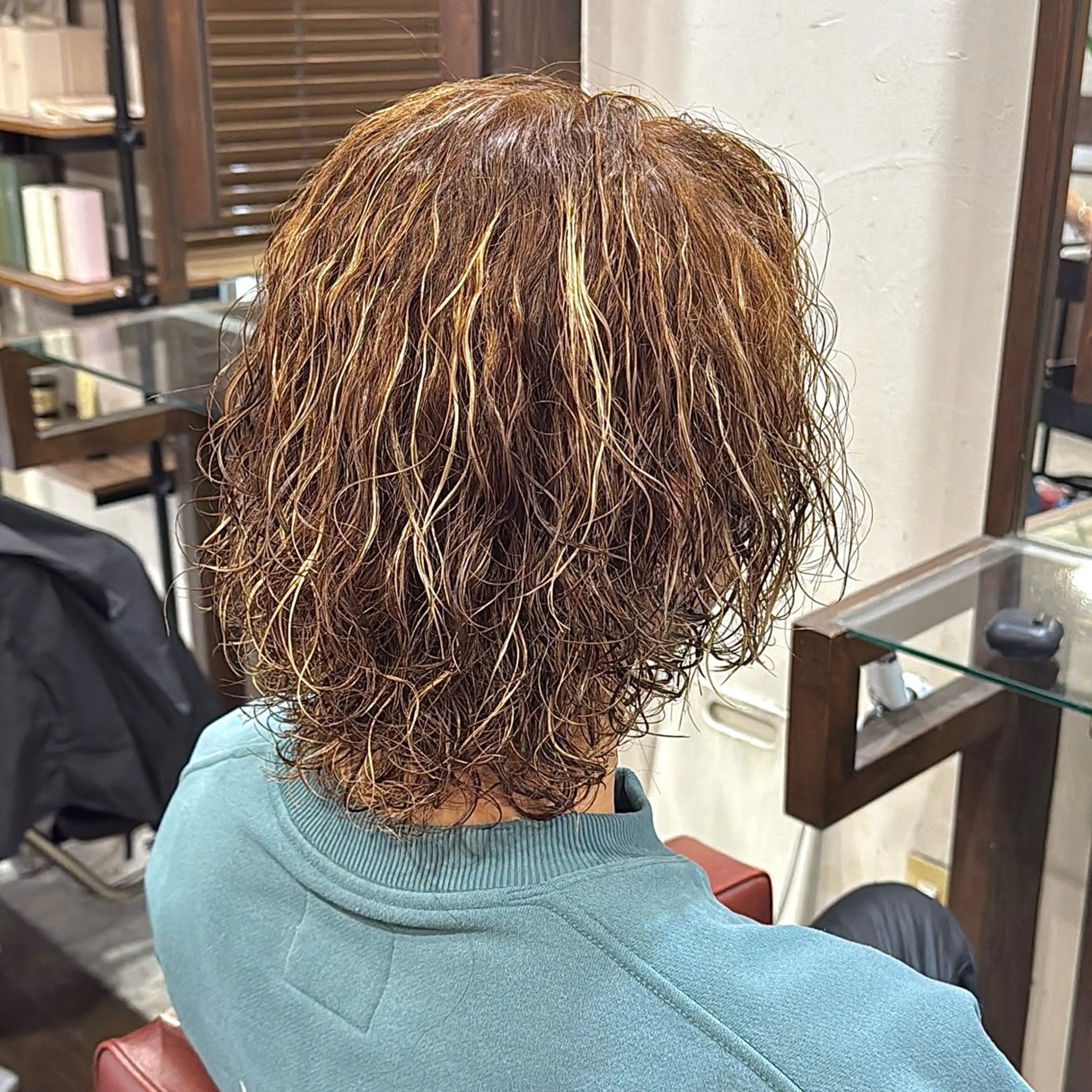 パーマ メンズ メンズハイライト カット パーマ スペインカール/ サーフカール/RYUのヘアスタイル