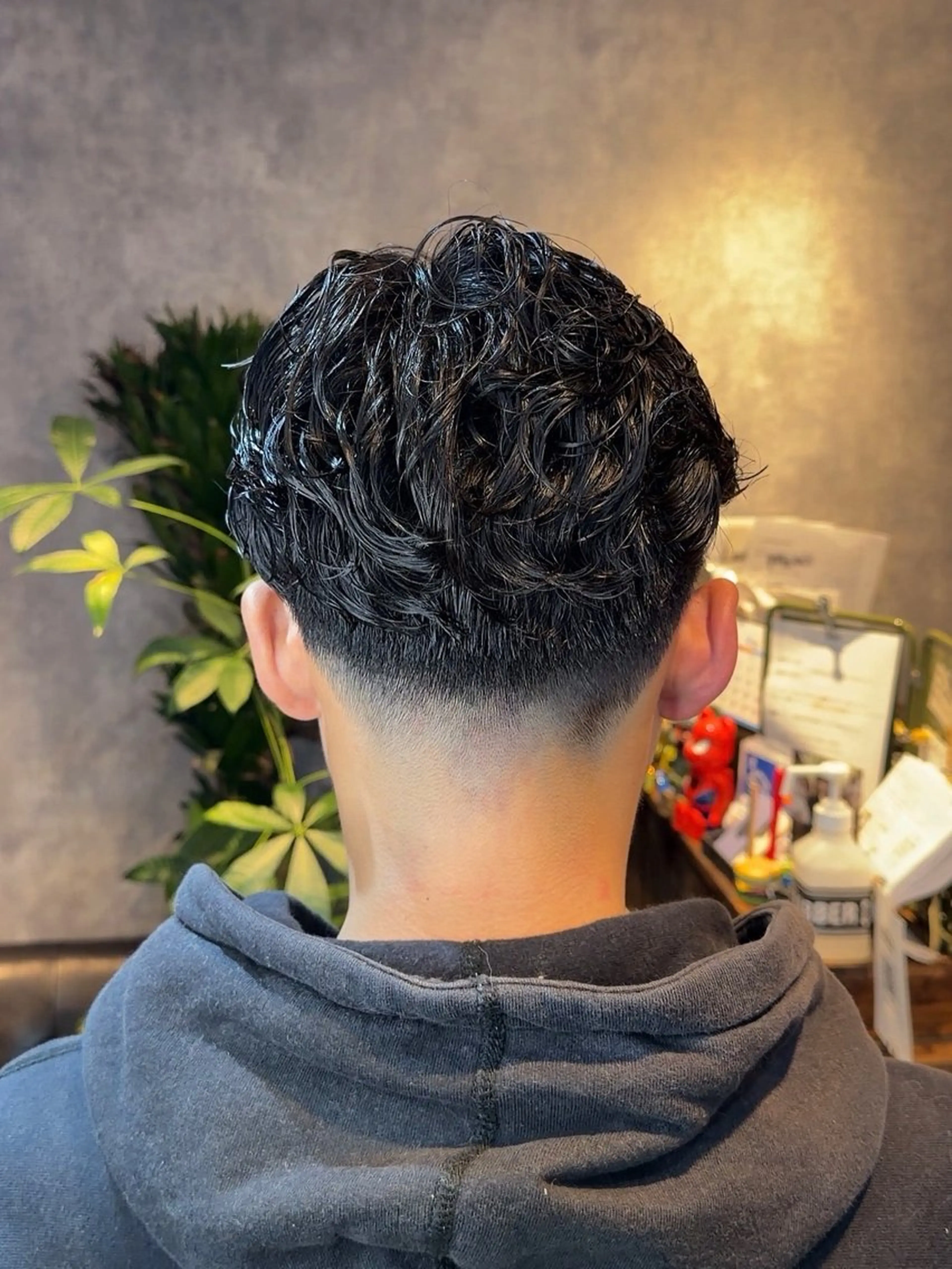 ミディアム パーマ ミディアムパーマ 安立 玲於のヘアスタイル