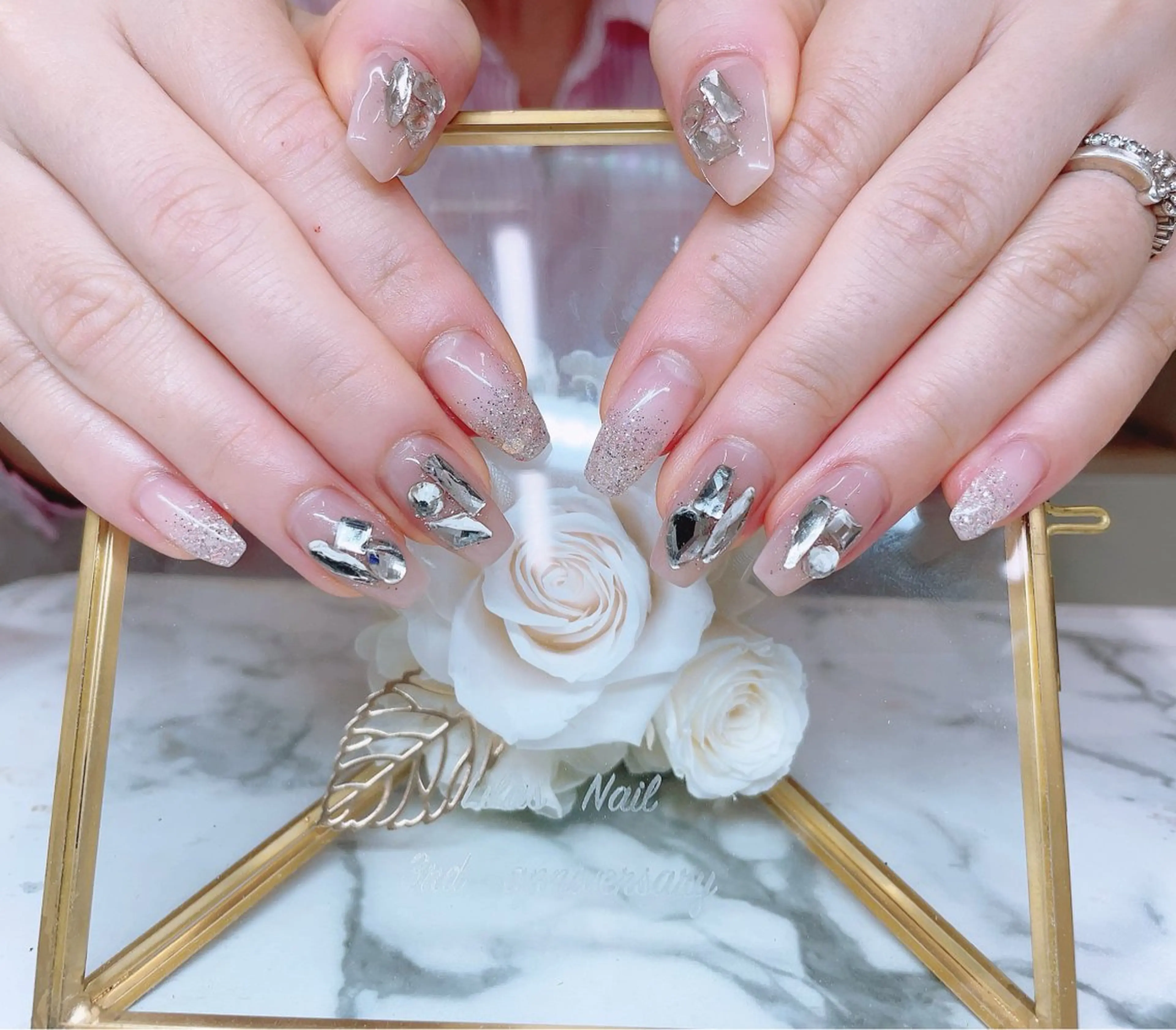 ネイル ジェルネイル グラデーション ハードジェル キラキラネイル ロングネイル Lilas Nailのネイルデザイン