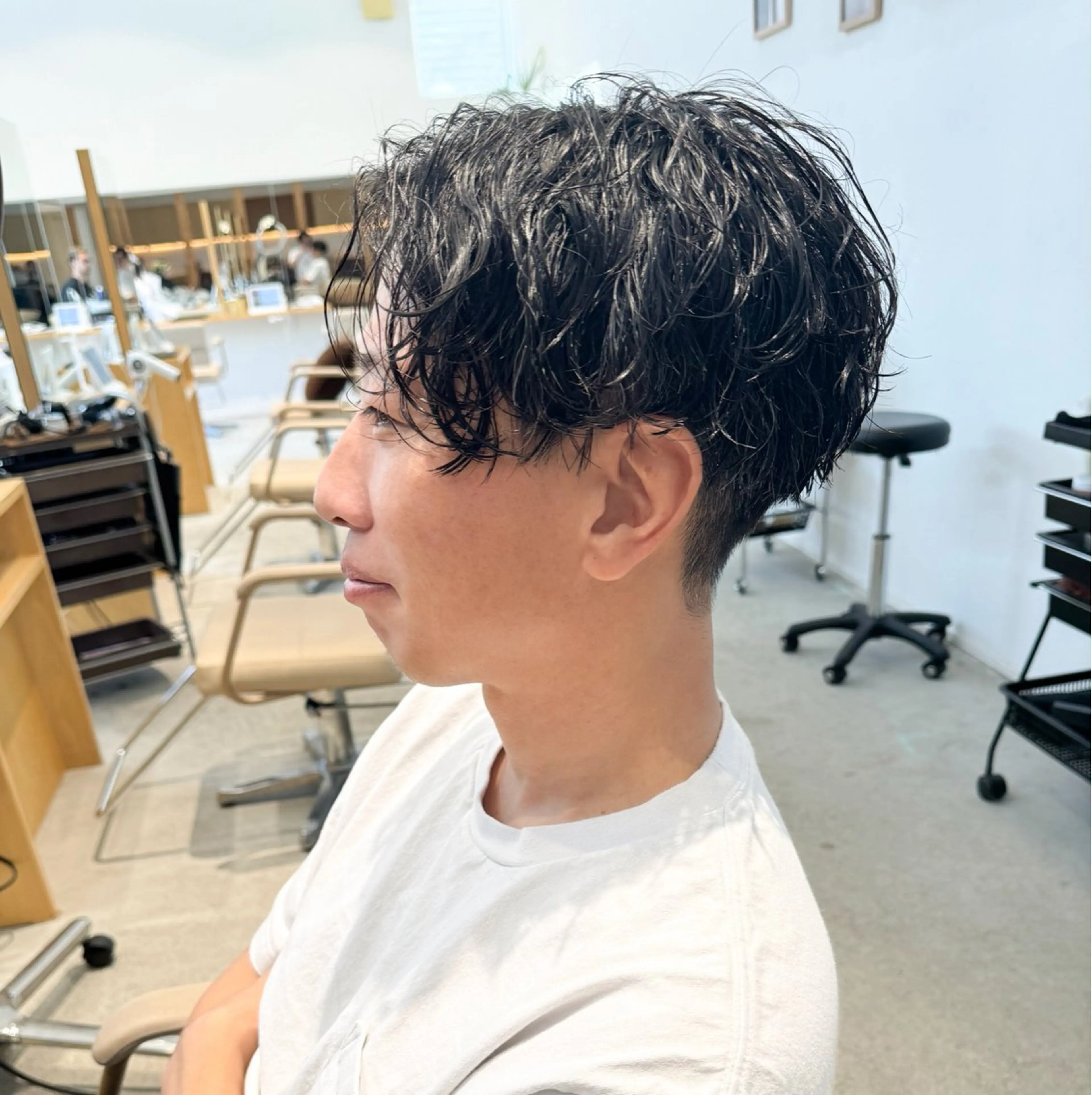 ショート パーマ メンズ メンズ韓国風 マッシュ メンズパーマ 韓国風ヘア ニュアンスパーマ 服部 雄輝のヘアスタイル