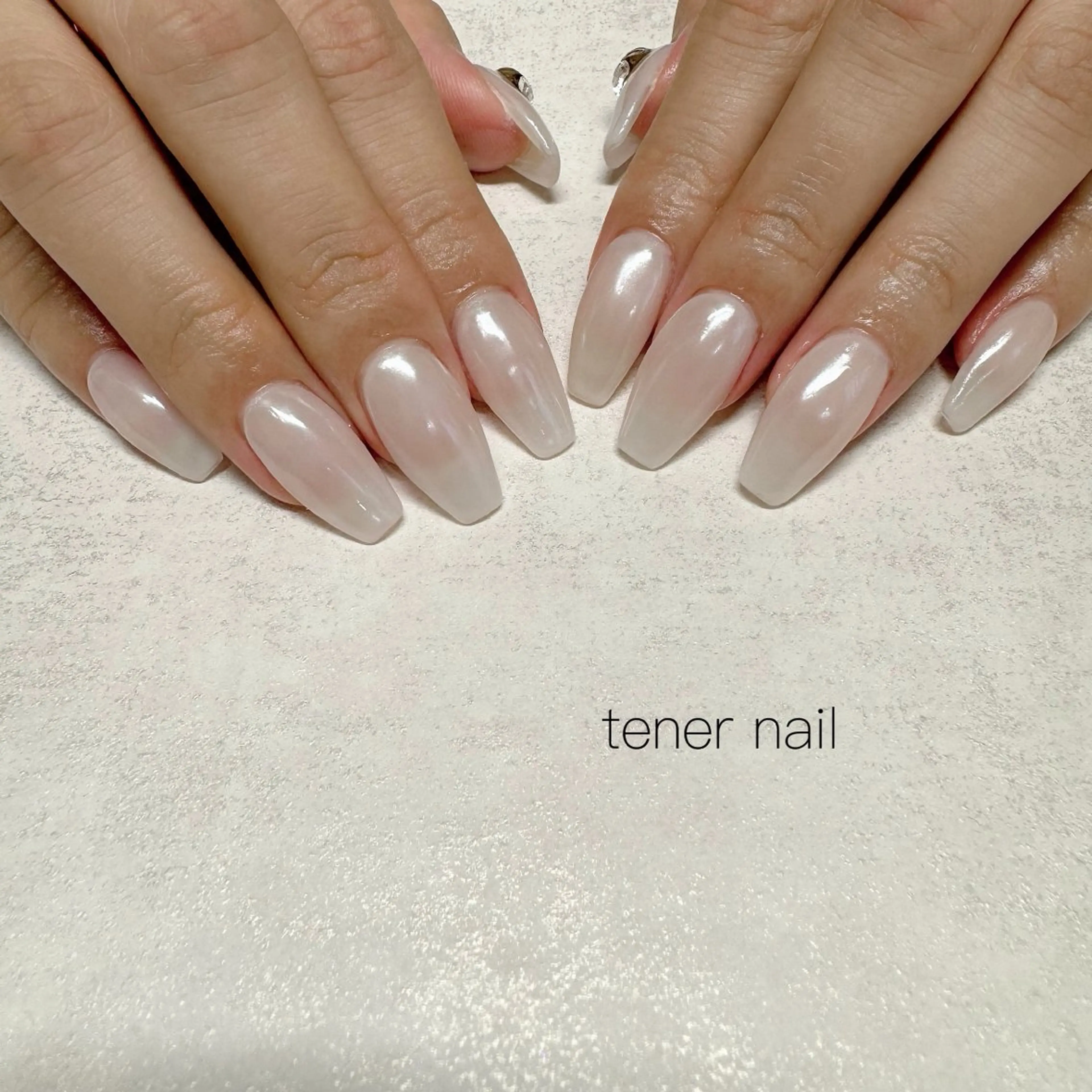 ネイル ホワイト ハンドネイル テネルネイル tener nailのネイルデザイン