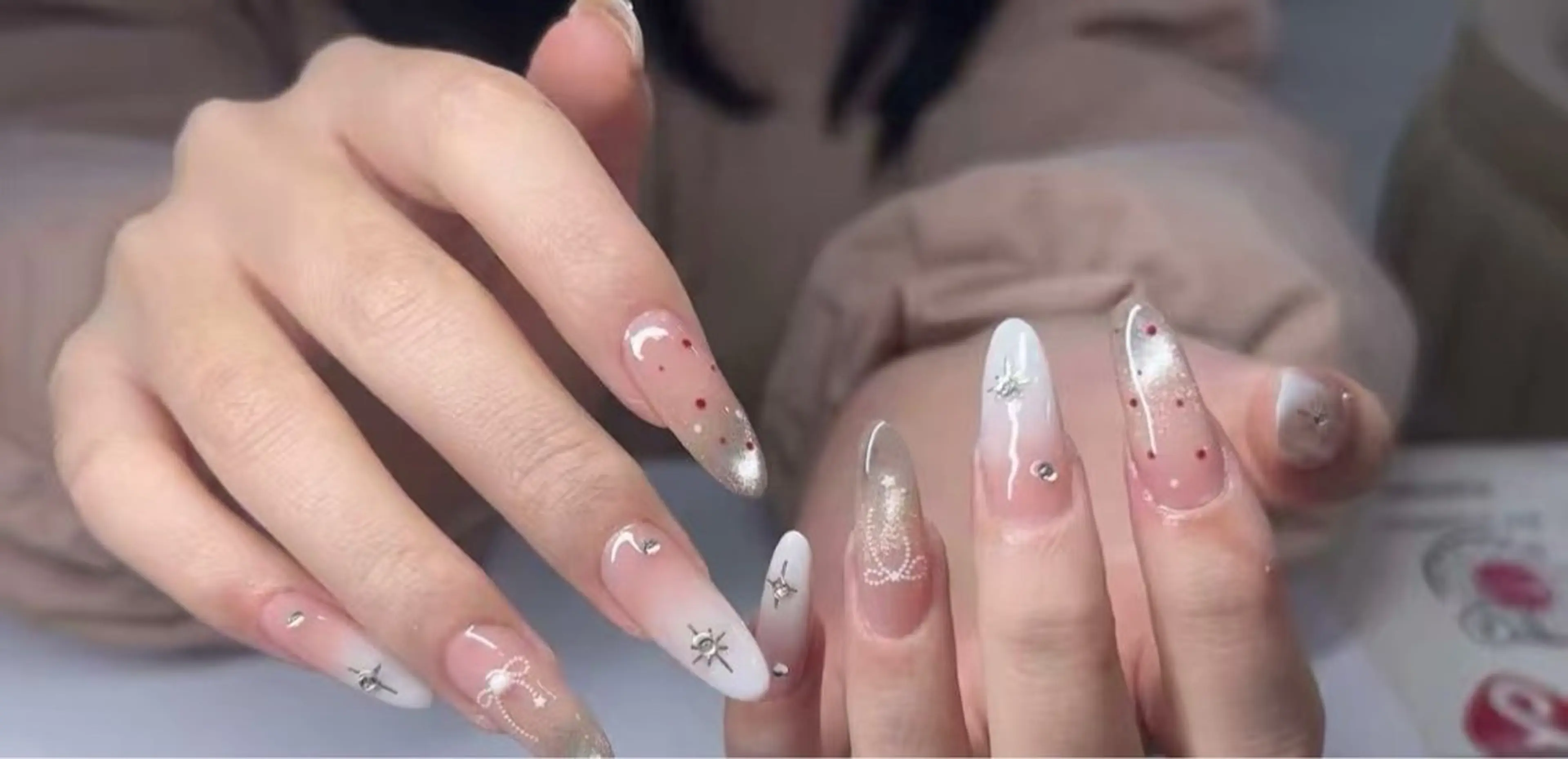 カラー U.mi Nail Salonのネイルデザイン