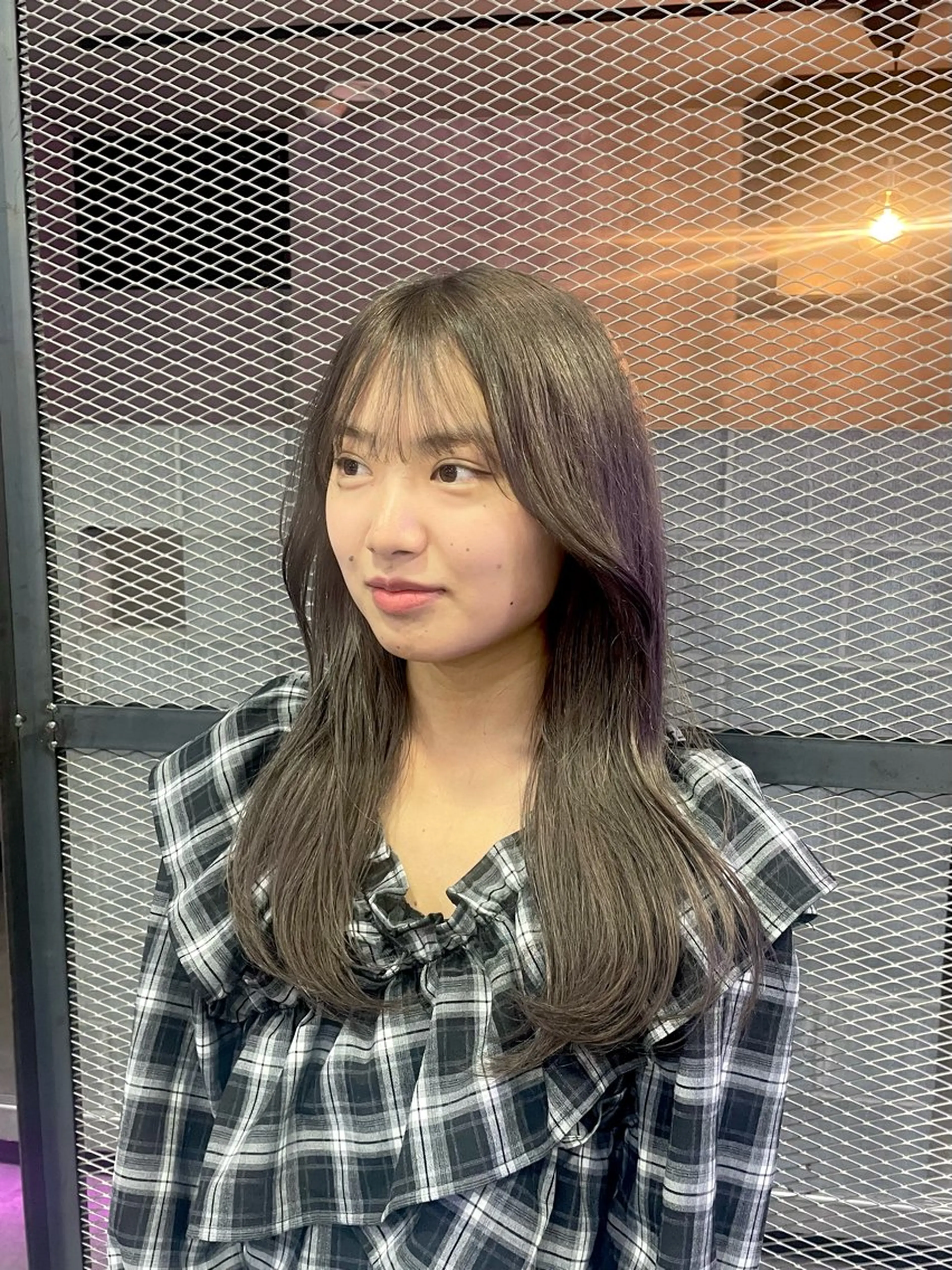 ロング ヘアカラー トリートメント 手塚 由佳のヘアスタイル