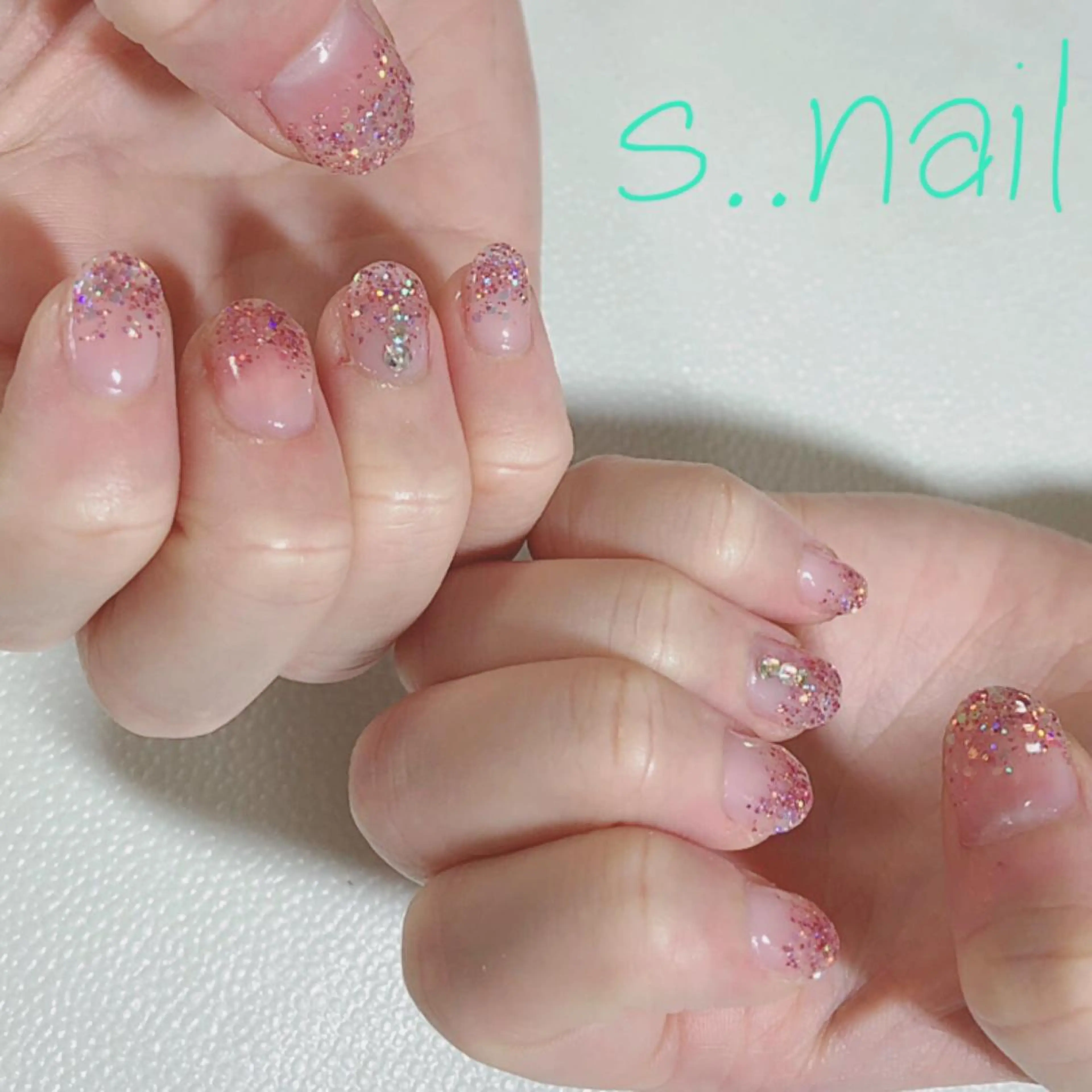 ネイル グラデーション キラキラネイル ラメ(グリッター) s..nail / MORITAのネイルデザイン