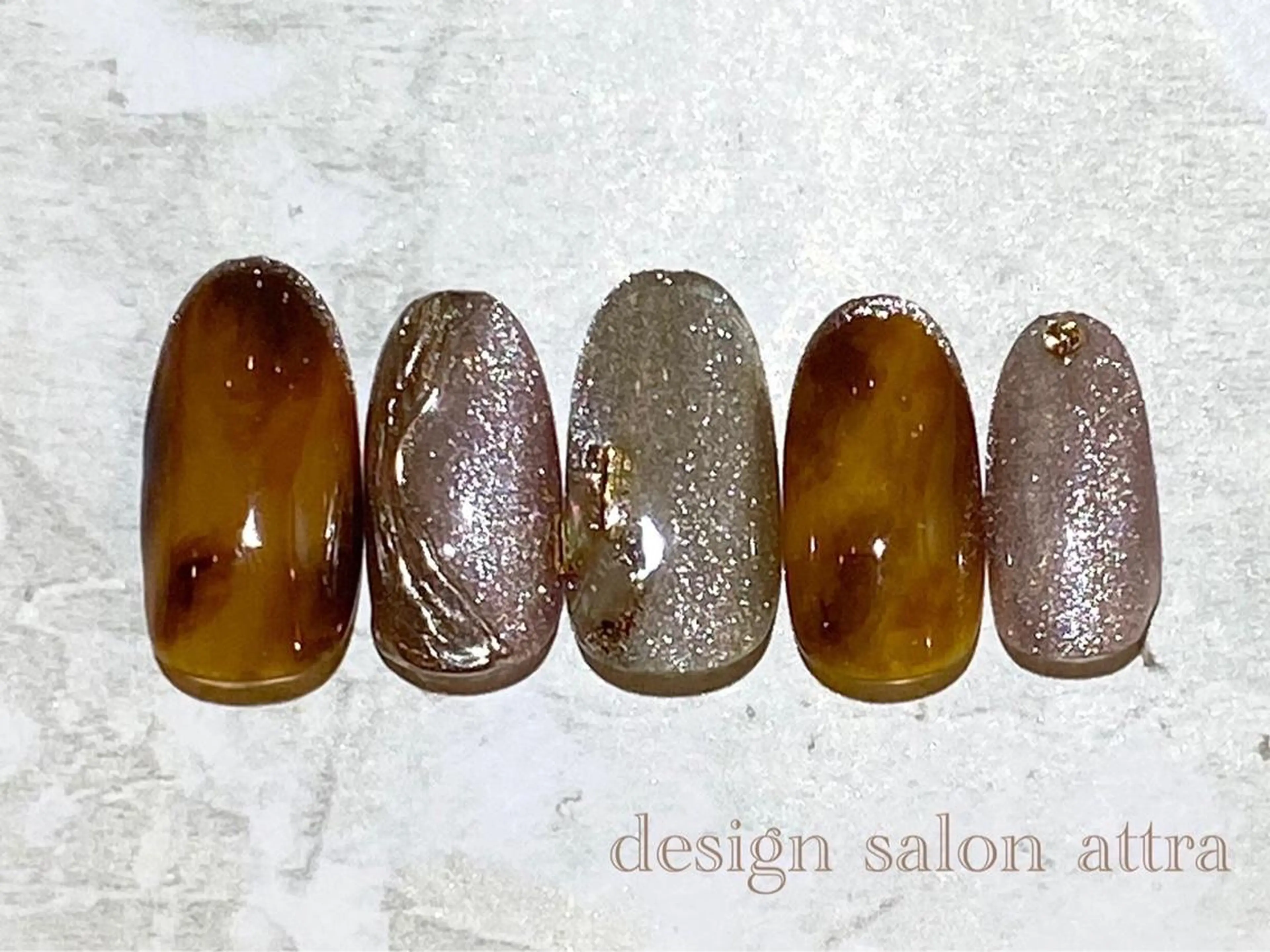 ネイル デザインサロン attra 本八幡店のネイルデザイン