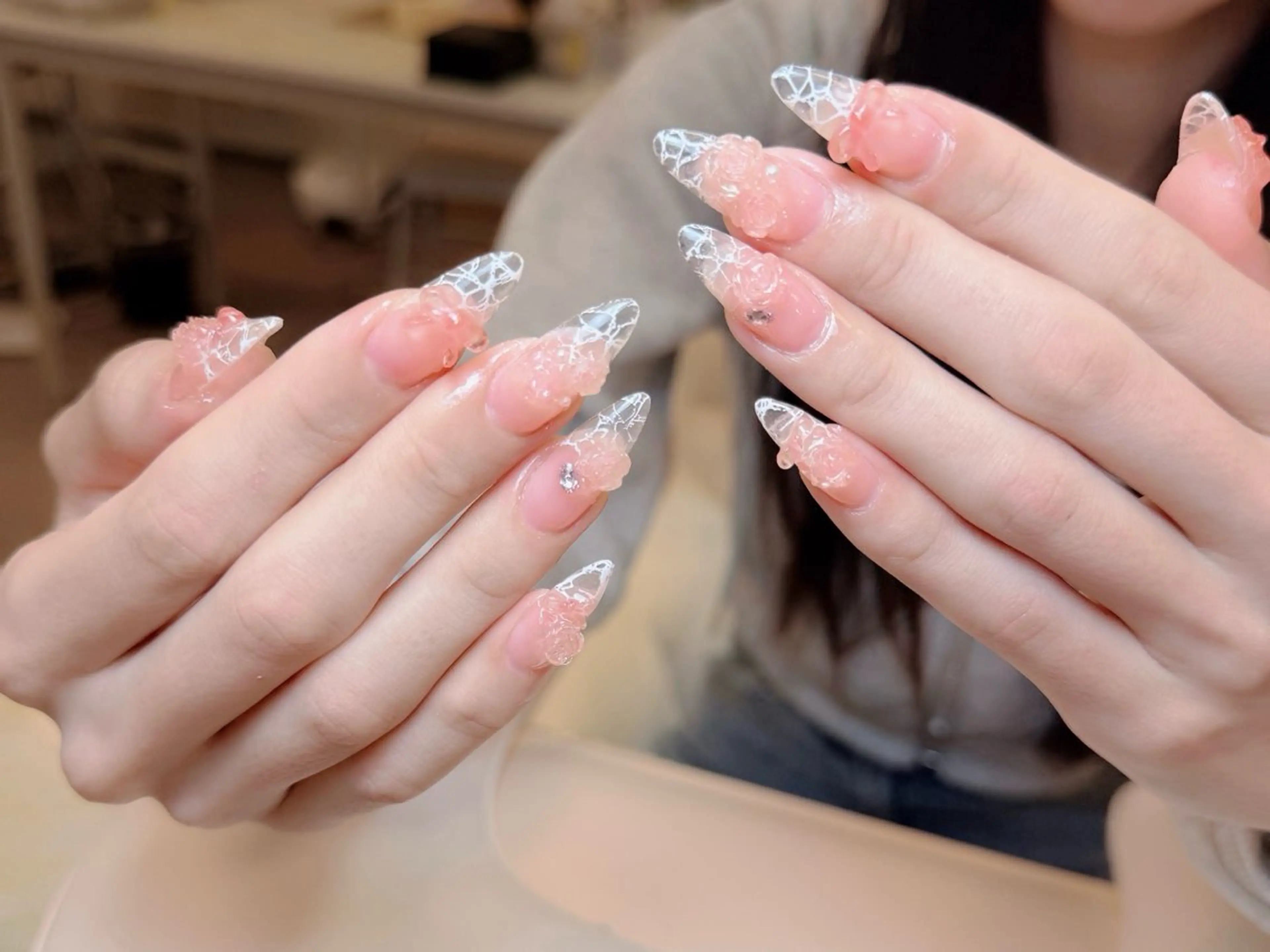 ネイル Mira Nail Studioのネイルデザイン