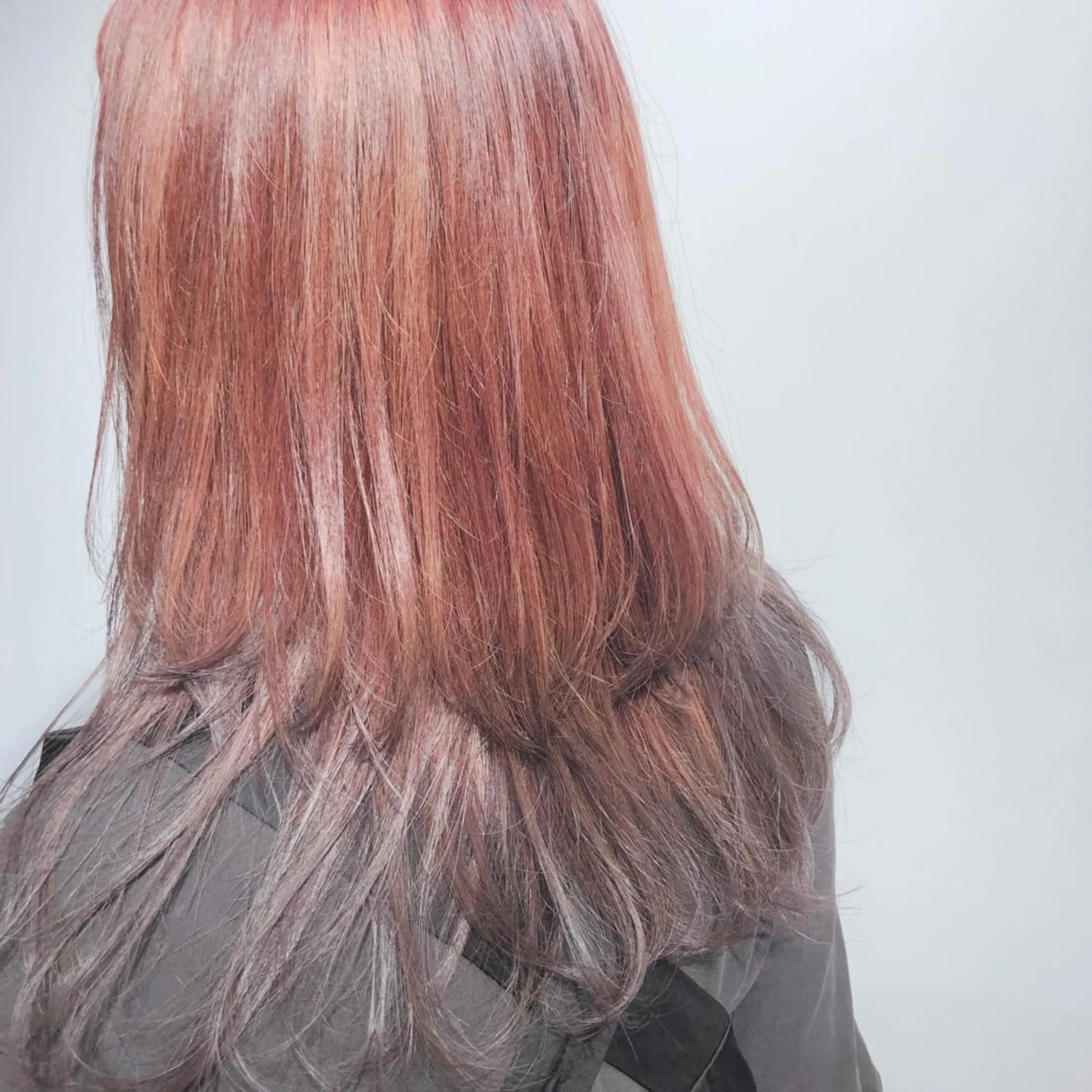 ロング レイヤーカット 川田くるみのヘアスタイル