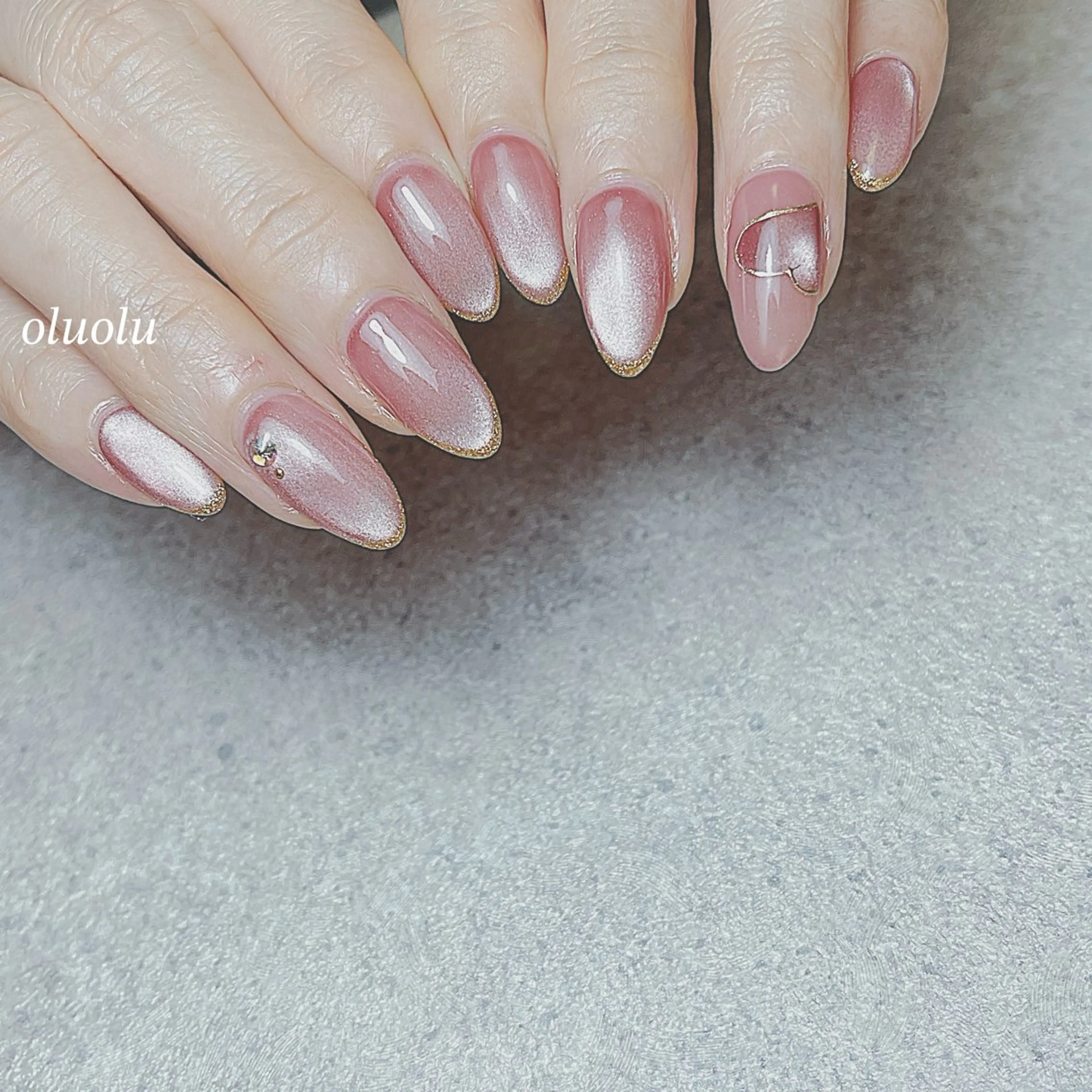 ネイル アートネイル フットネイル ハート マグネットネイル ニュアンスネイル ハンドネイル 大村 紬華のネイルデザイン