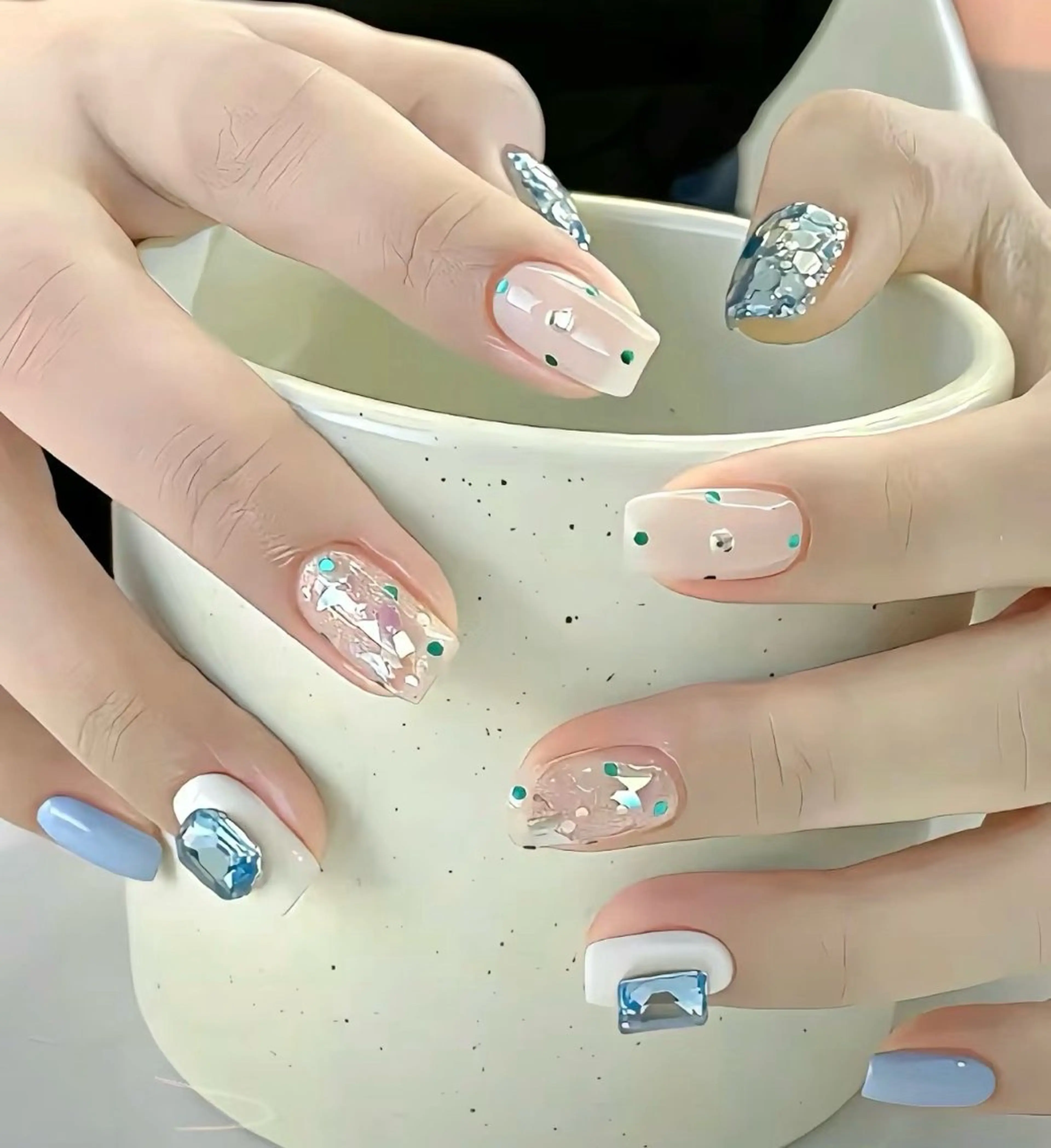 ネイル ハンドネイル ハンドケア UniqueNail さとみのネイルデザイン