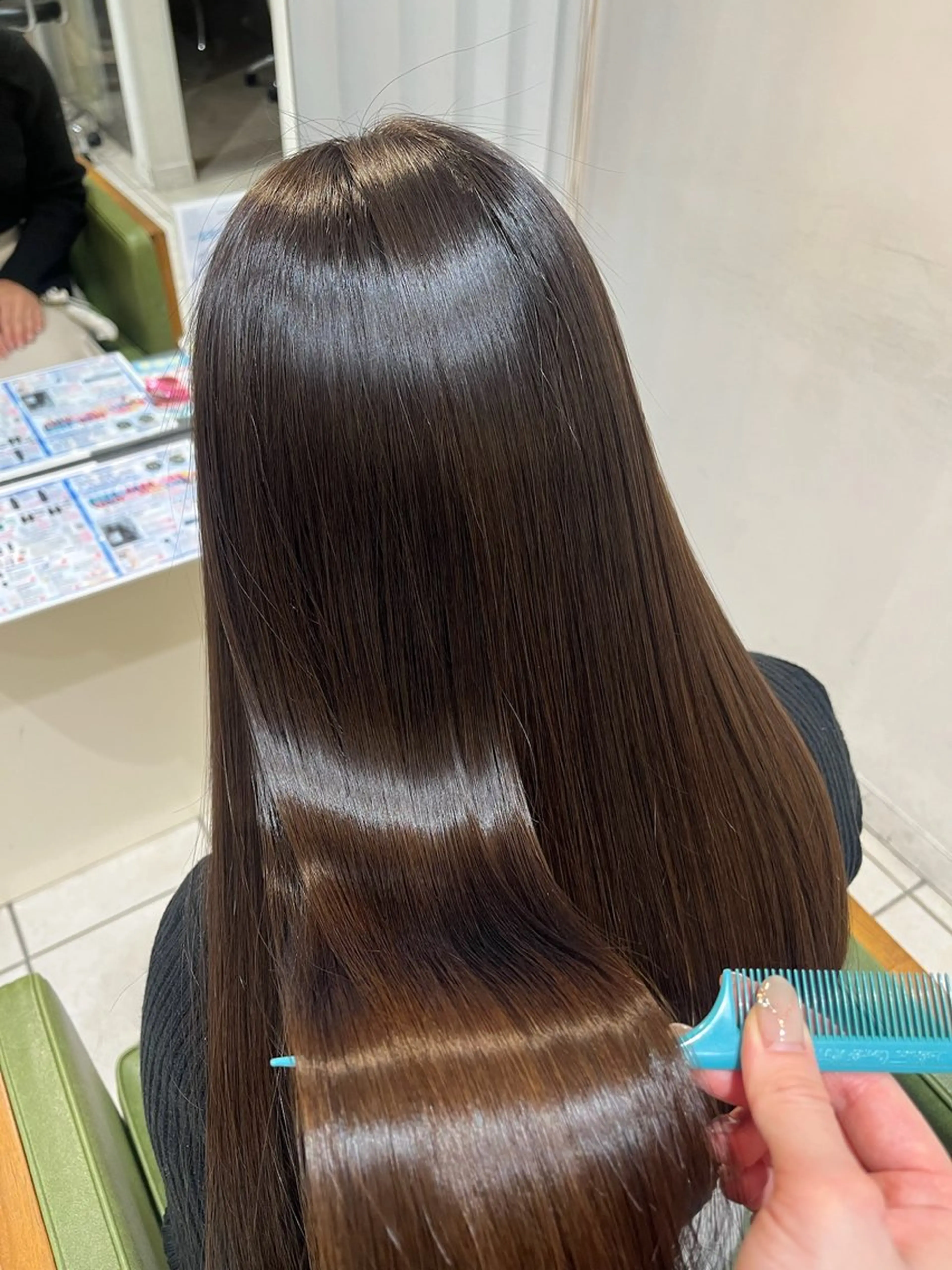 ロング 髪質改善 トリートメント ふかや まりかのヘアスタイル