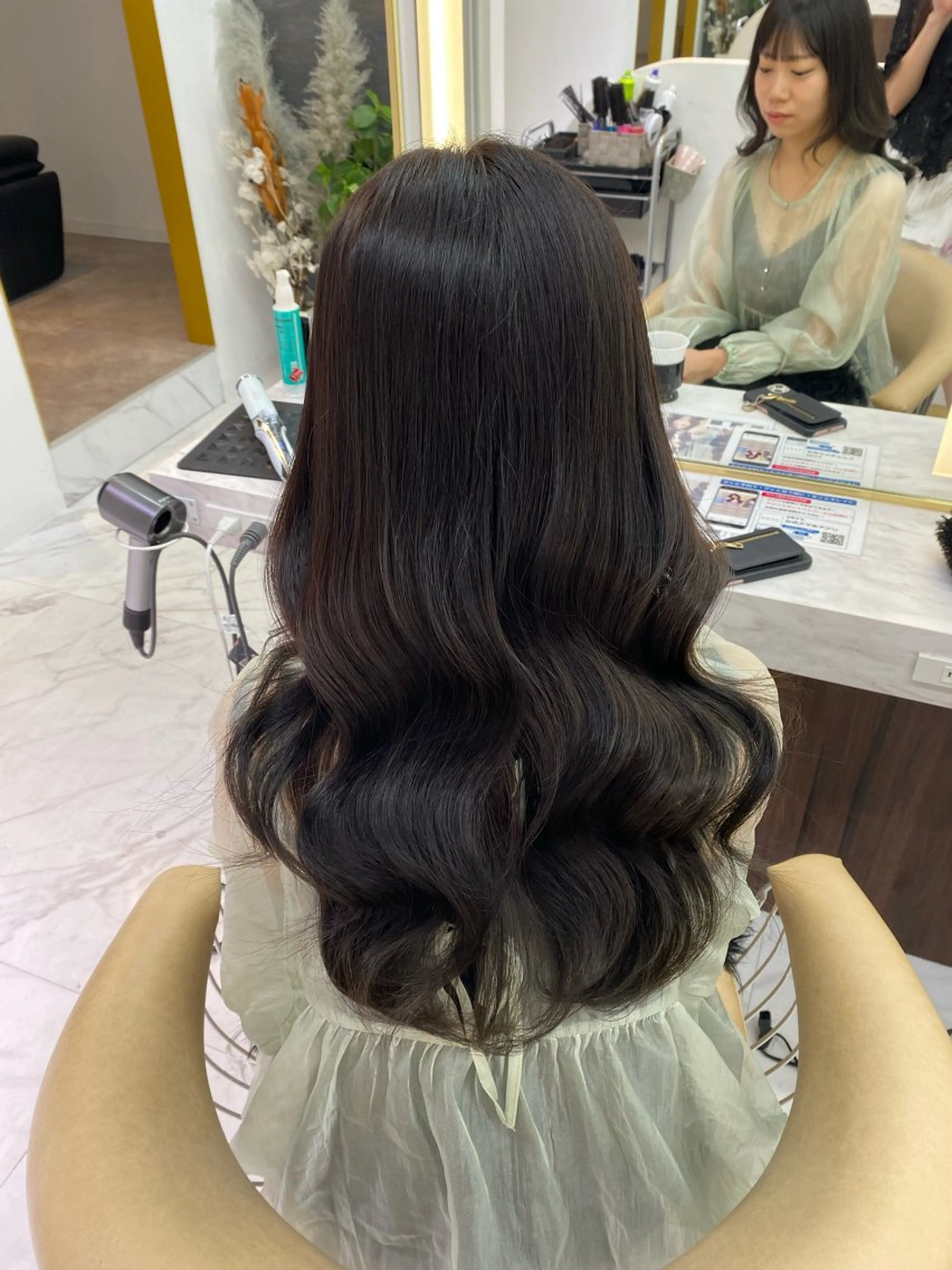 ロング カラー 透明感カラー 古川 美羽のヘアスタイル