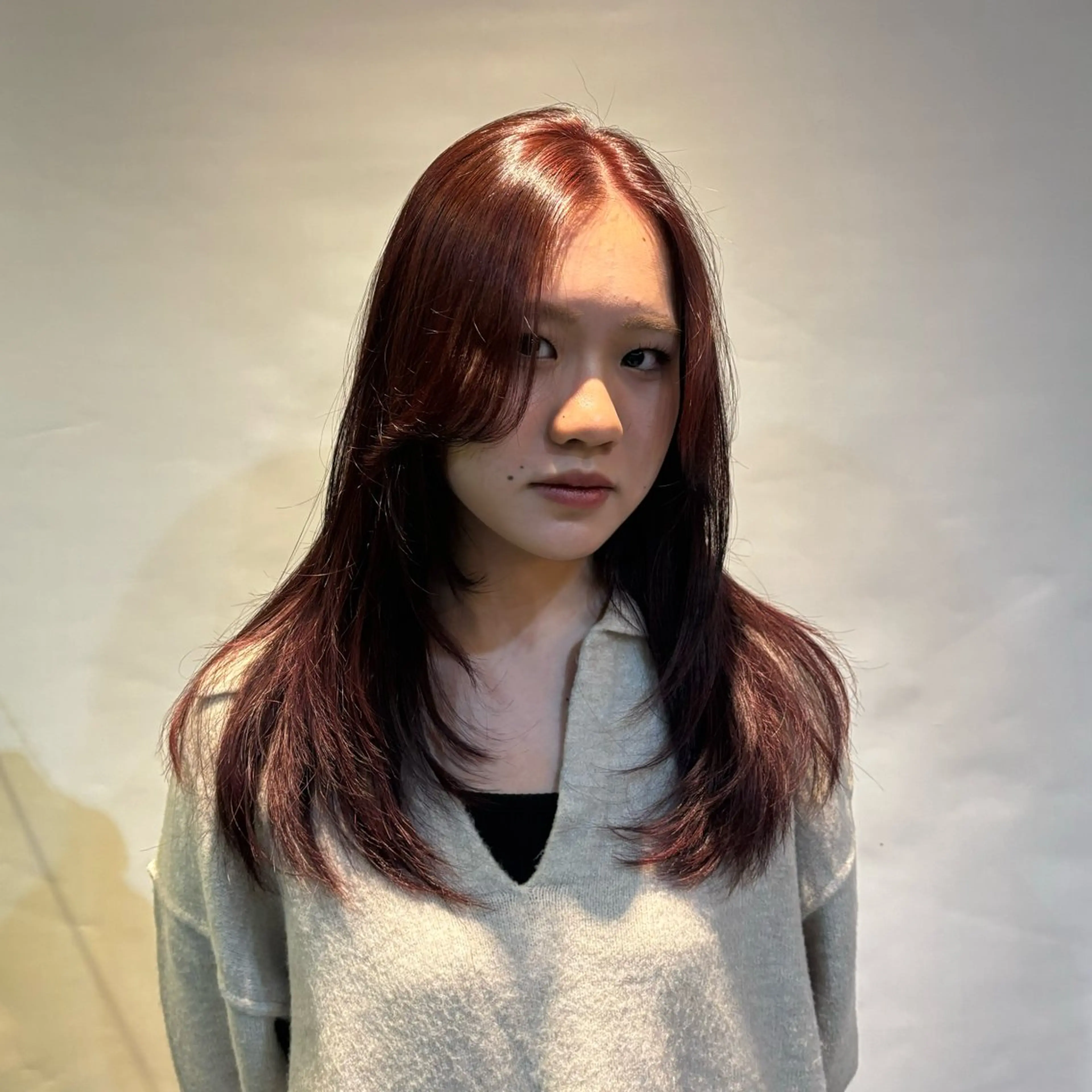 セミロング カラー ヘアカラー 林 小桃のヘアスタイル