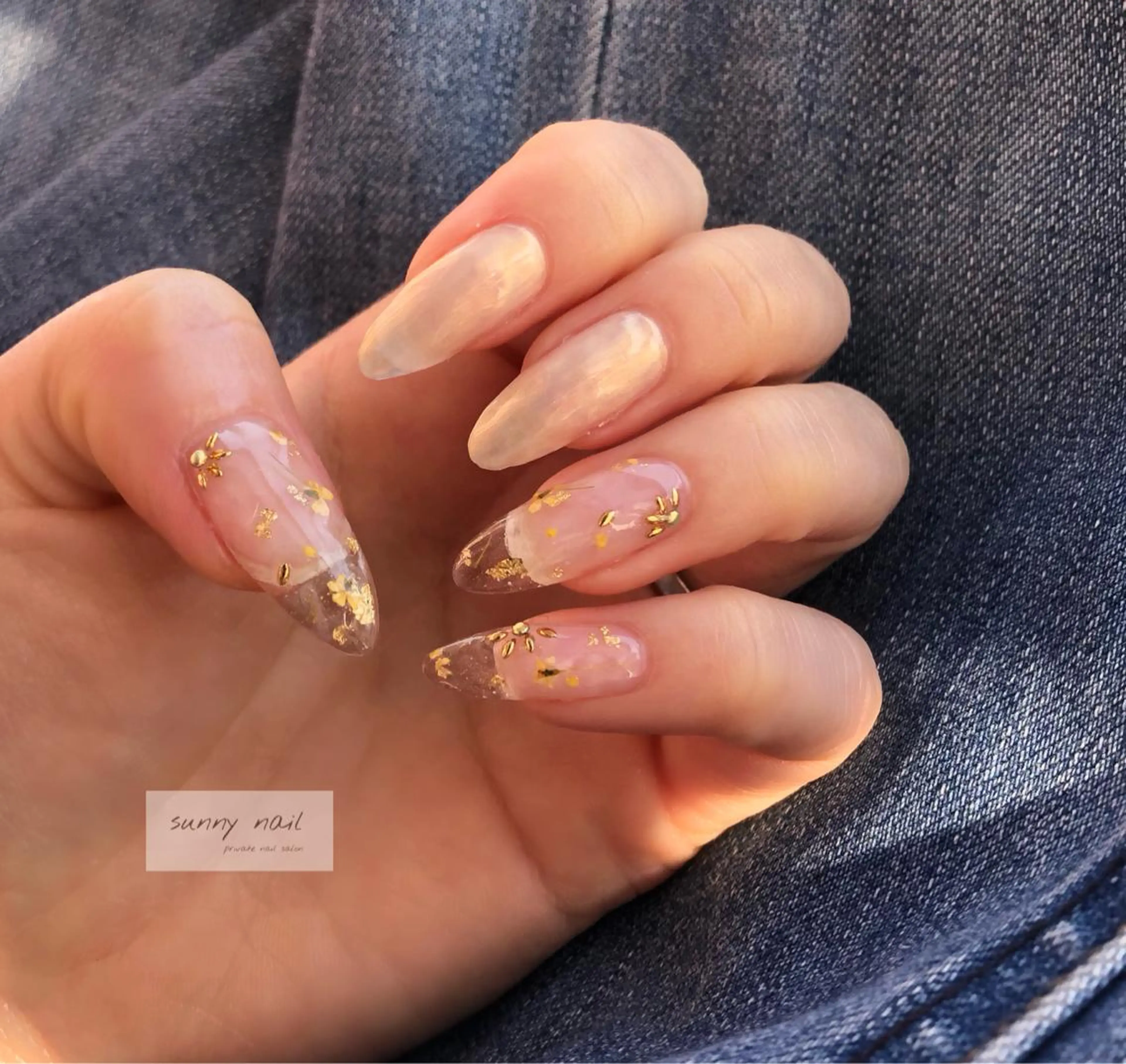 ネイル ジェルネイル おそろいネイル ニュアンスネイル パラジェル 春ネイル sunny nailのネイルデザイン