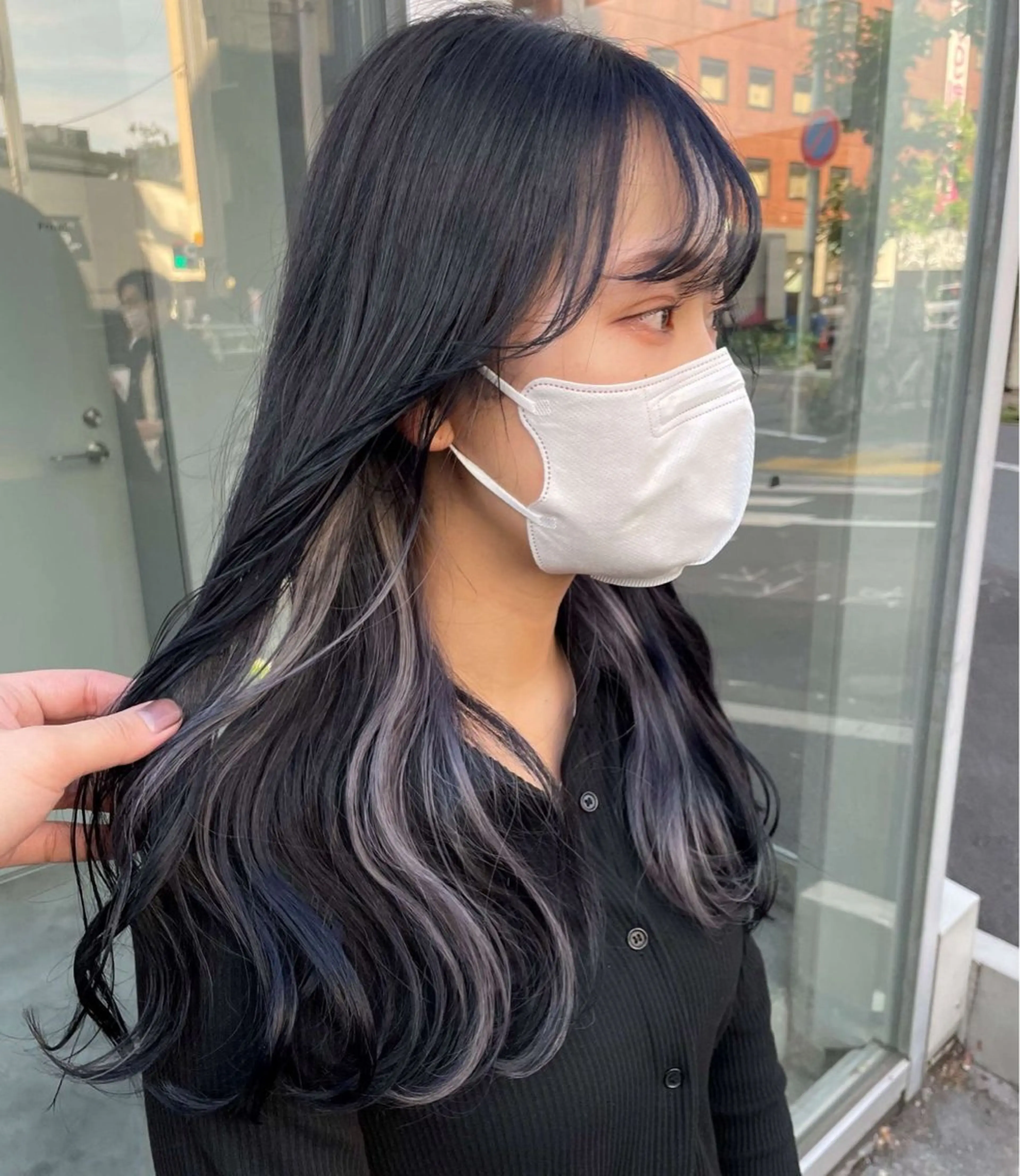 セミロング カラー ヘアアレンジ 🫧モテる💗ダメー ジレスハイトーン🫧のヘアスタイル