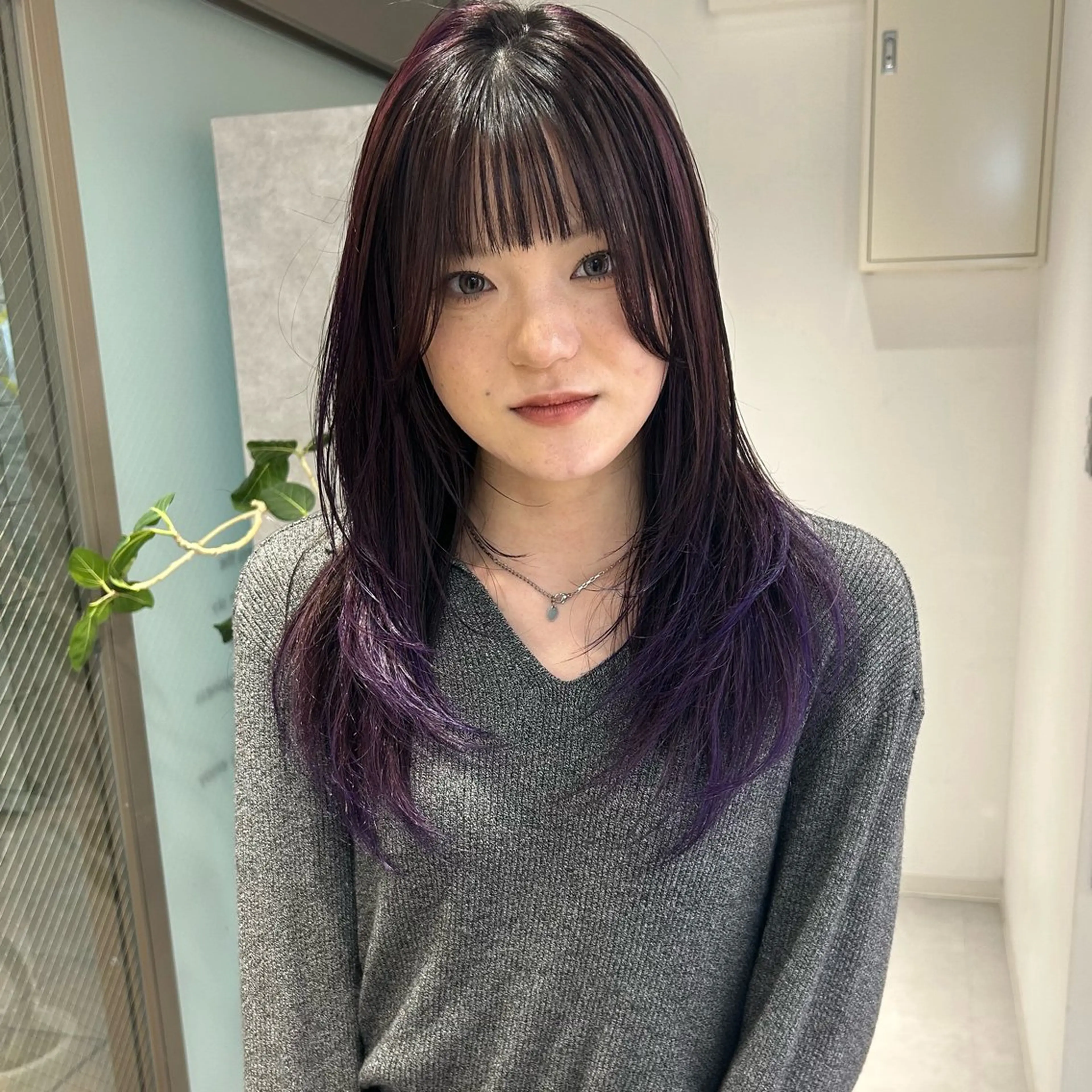 ロング カラー グラデーションカラー パープルカラー 韓国風ヘア レイヤーカット カット ヘアカラー ダブルカラー,透け カラーHINARIのヘアスタイル