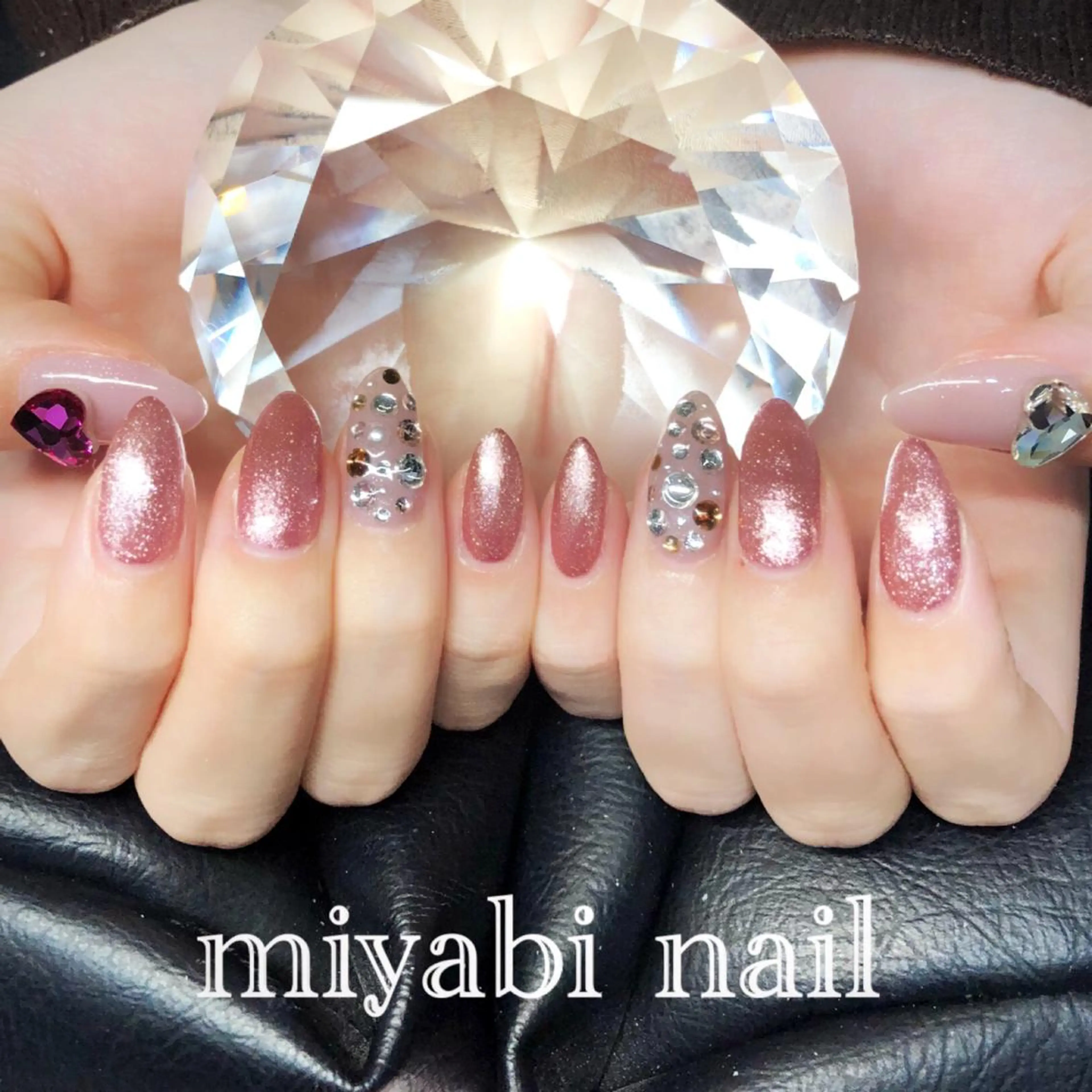 ネイル ハート キラキラネイル ラメ(グリッター) 持ち込み ピンク ハンドネイル miyabi nail 桂川駅近くのネイルデザイン