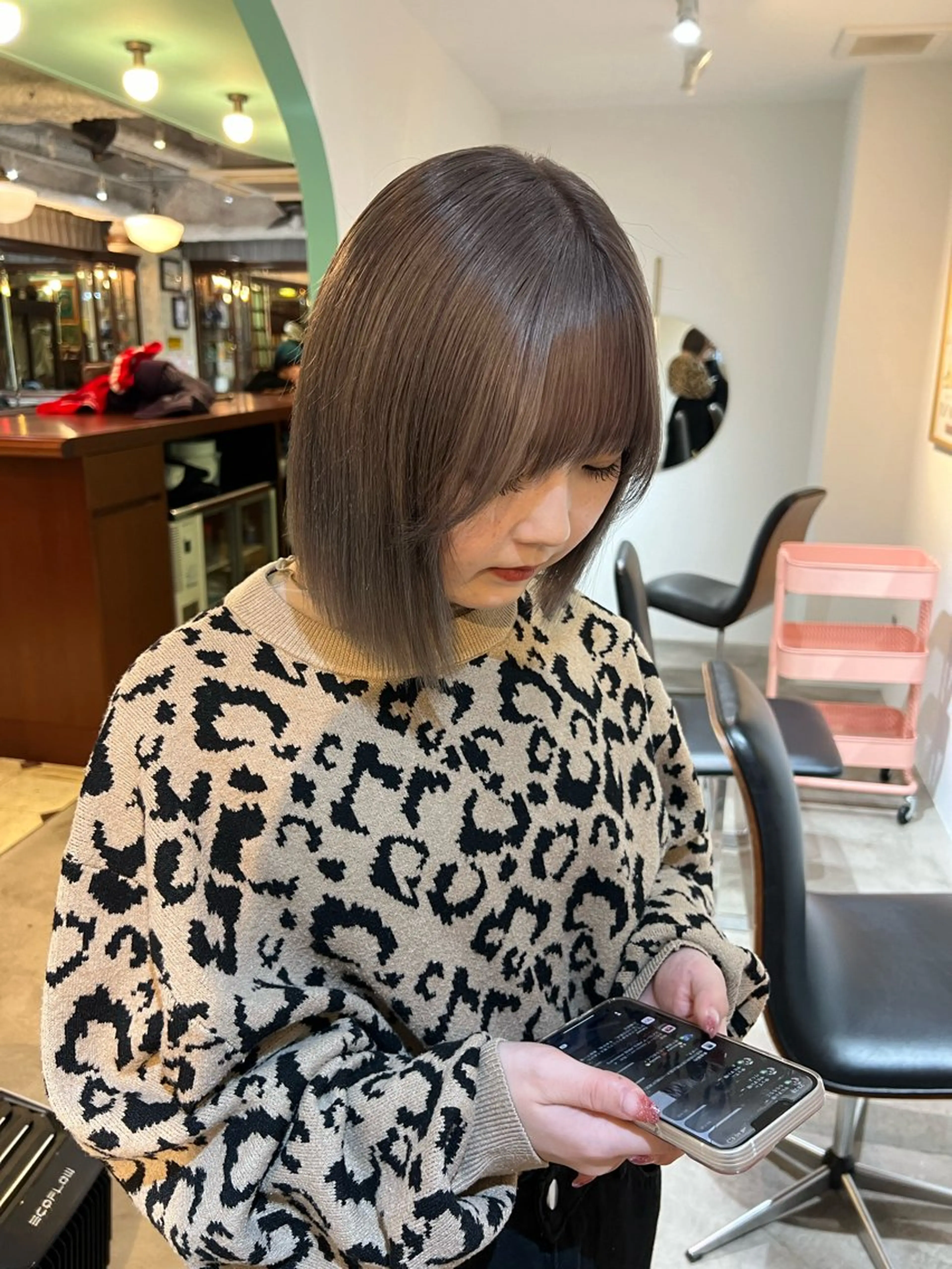 ミディアム カラー Yakuwa Rikoのヘアスタイル