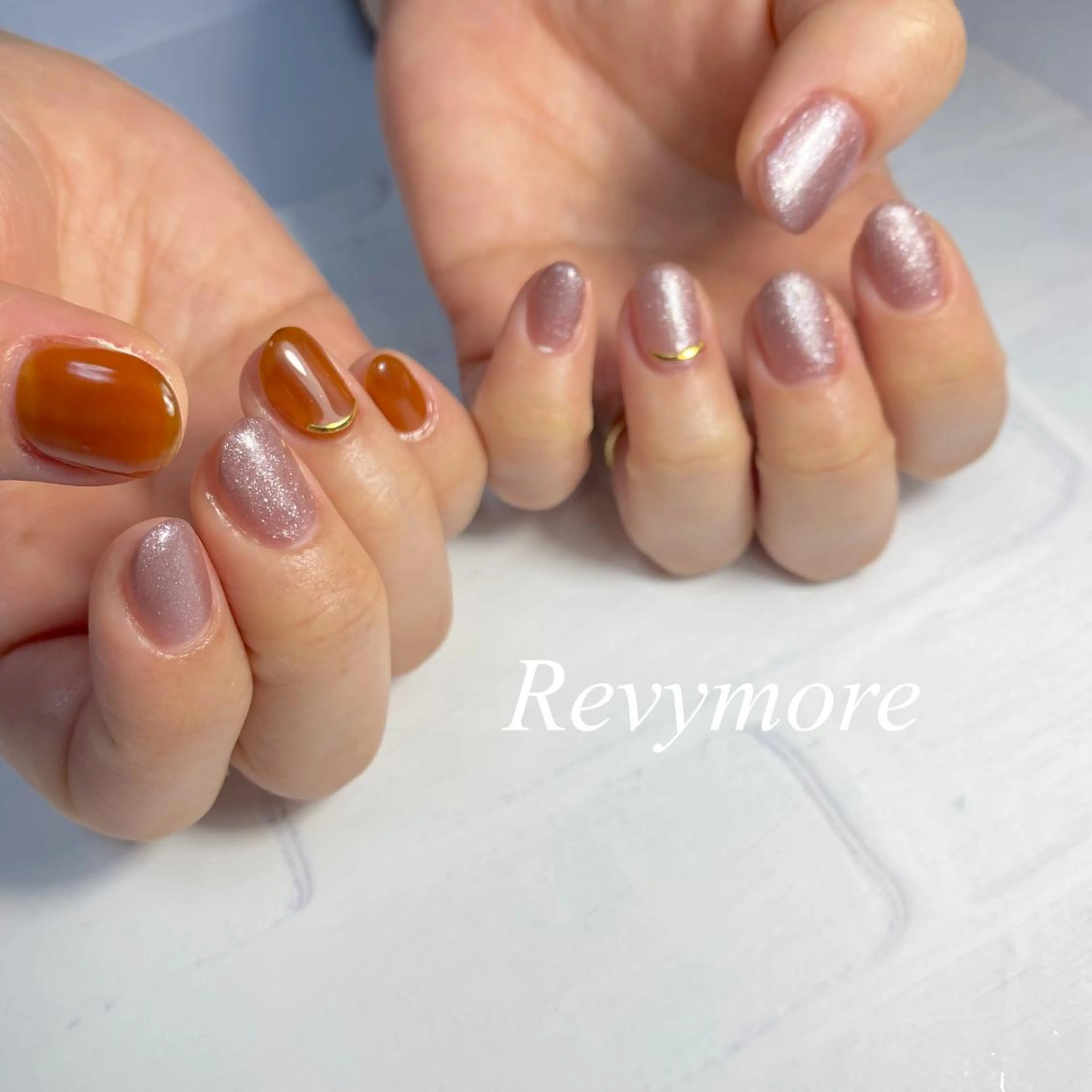 ショート ネイル ジェルネイル ニュアンスネイル オフィスネイル シンプルネイル nail salon Revymoreのネイルデザイン