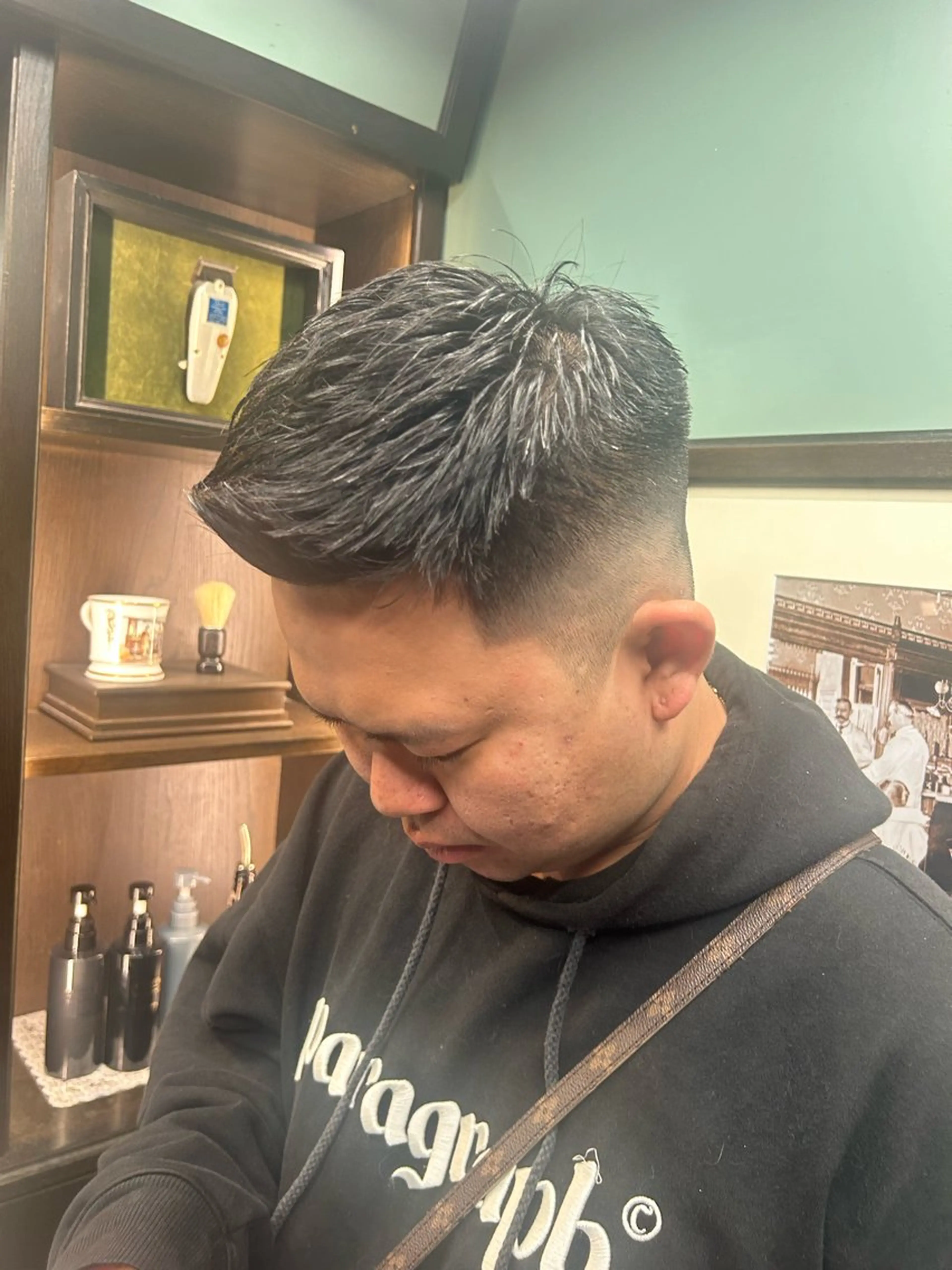 ショート 雫石 憲資のヘアスタイル