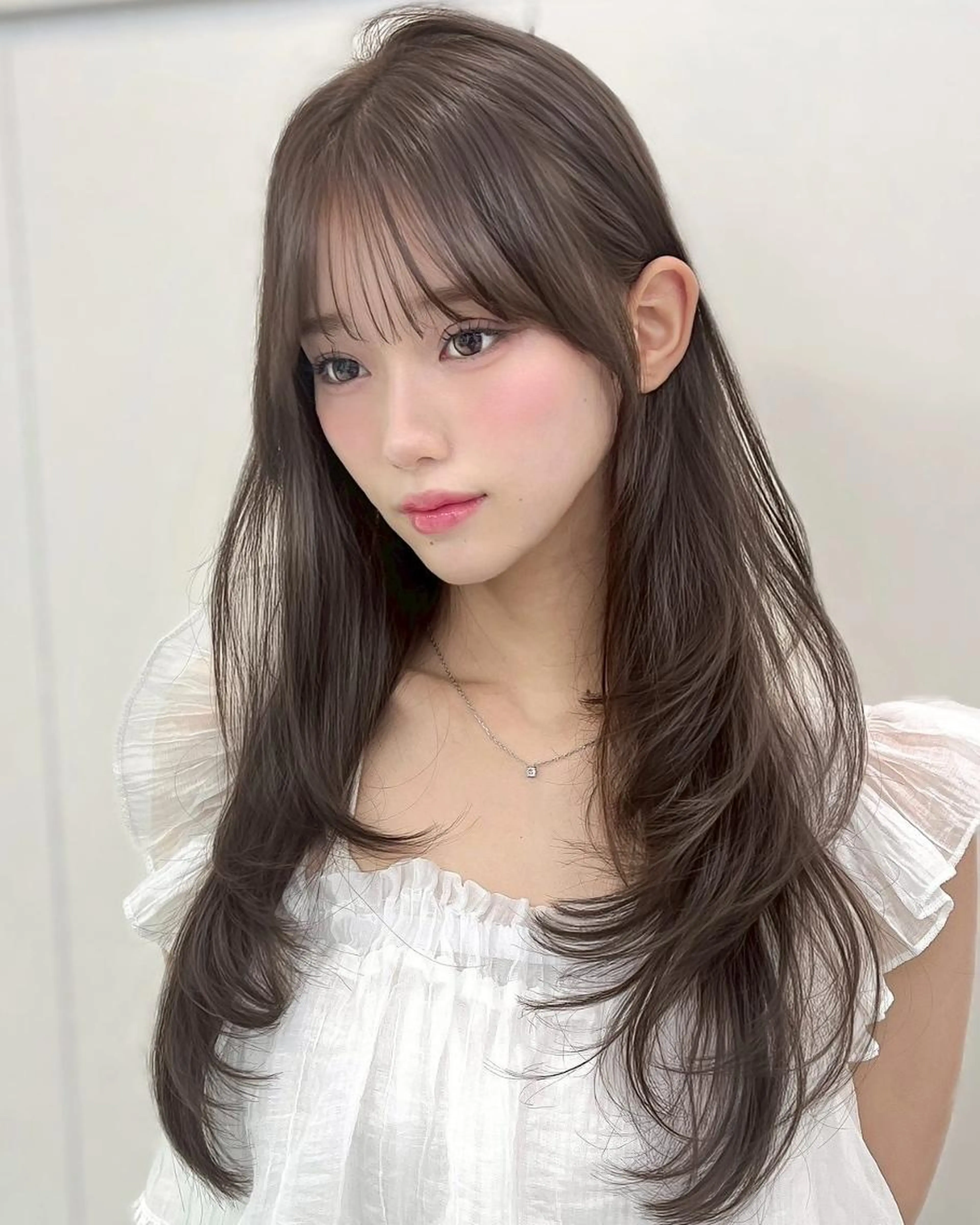 【🎀お顔周りは第一印象の決め手🎀】前髪カット＋ワンカラー＋オリジナルトリートメント　炭酸Spa付きの写真