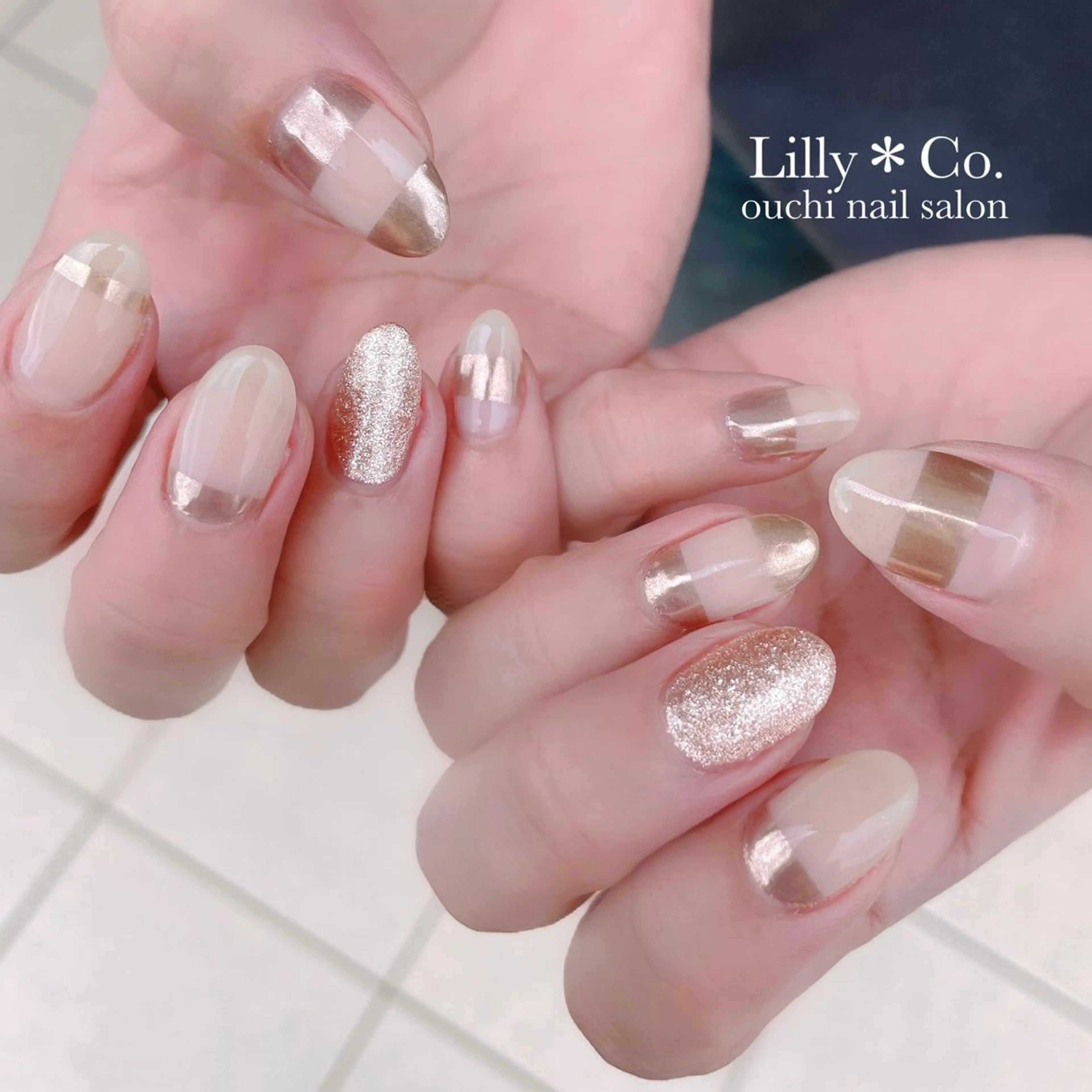 ネイル ボーダー ミラーネイル ハンドネイル ハンドケア Lilly Co.のネイルデザイン