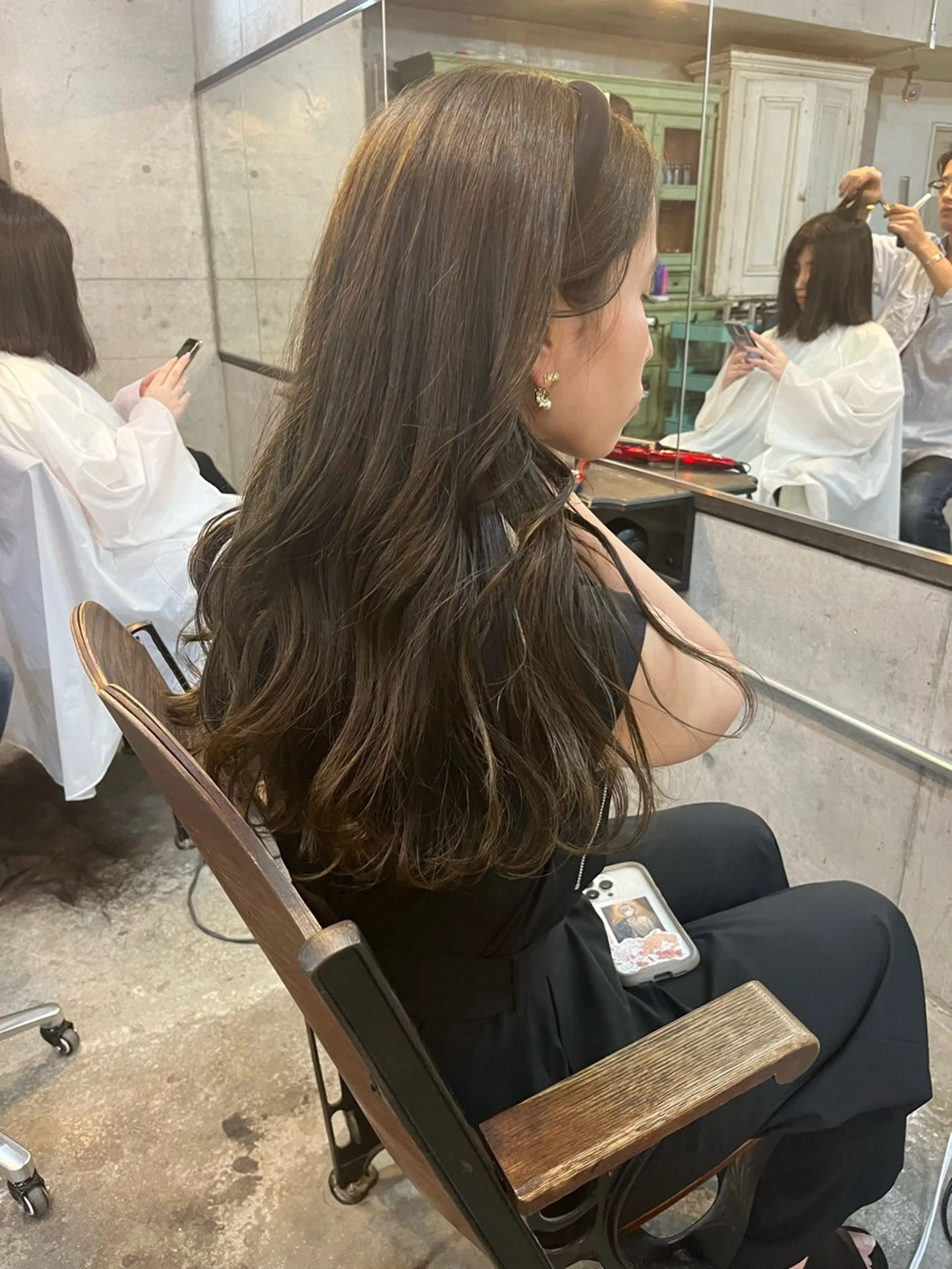 ロング カット ヘアカラー トリートメント ハイトーン/顔まわり レイヤー/YUKAのヘアスタイル