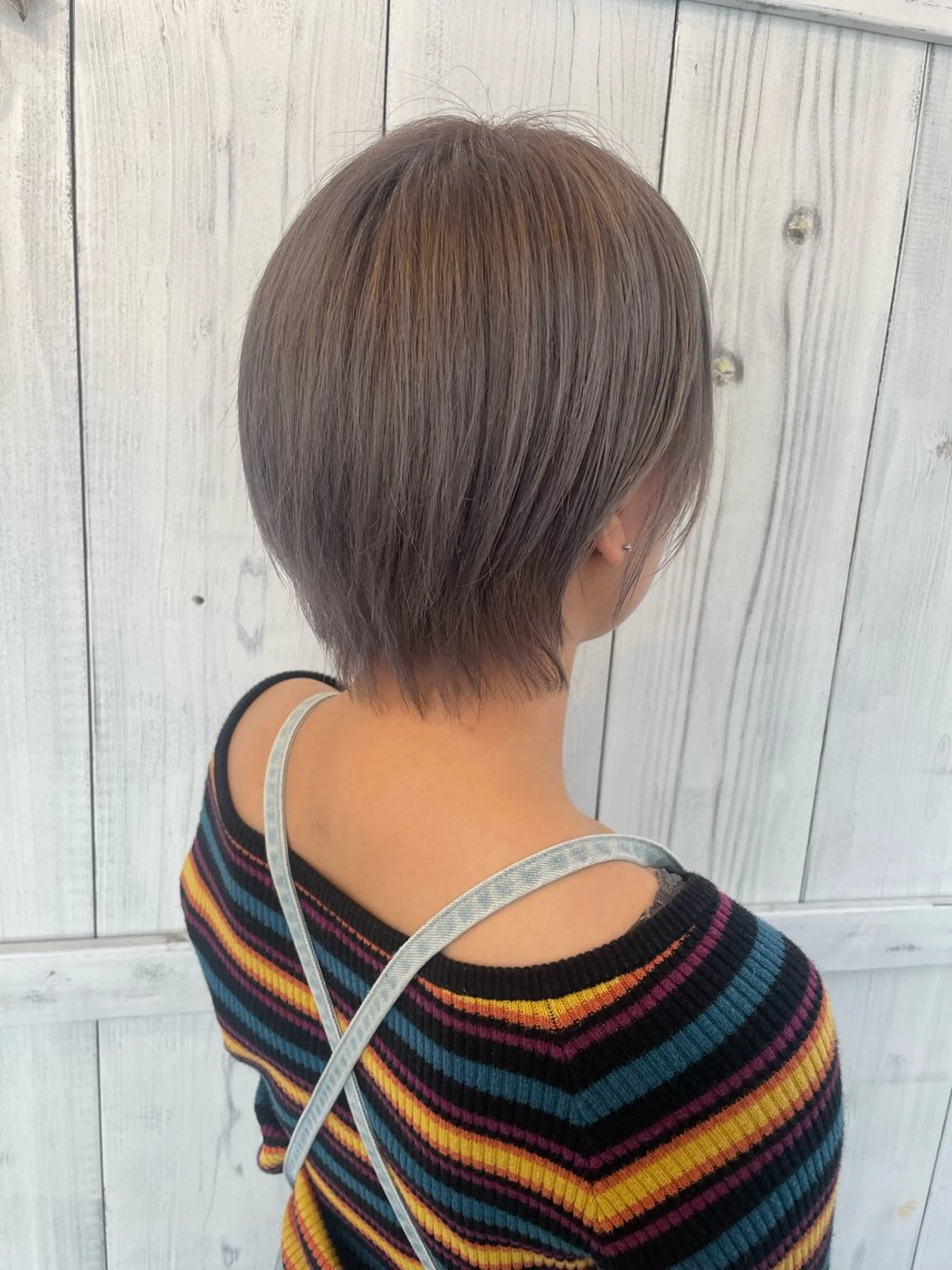 カラー 矢作 望乃香のヘアスタイル